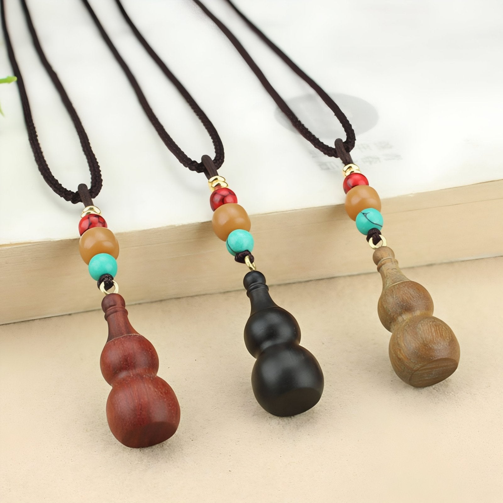 Collier en bois de santal naturel, avec pendentif gourde Wu Lou, cordon ajustable