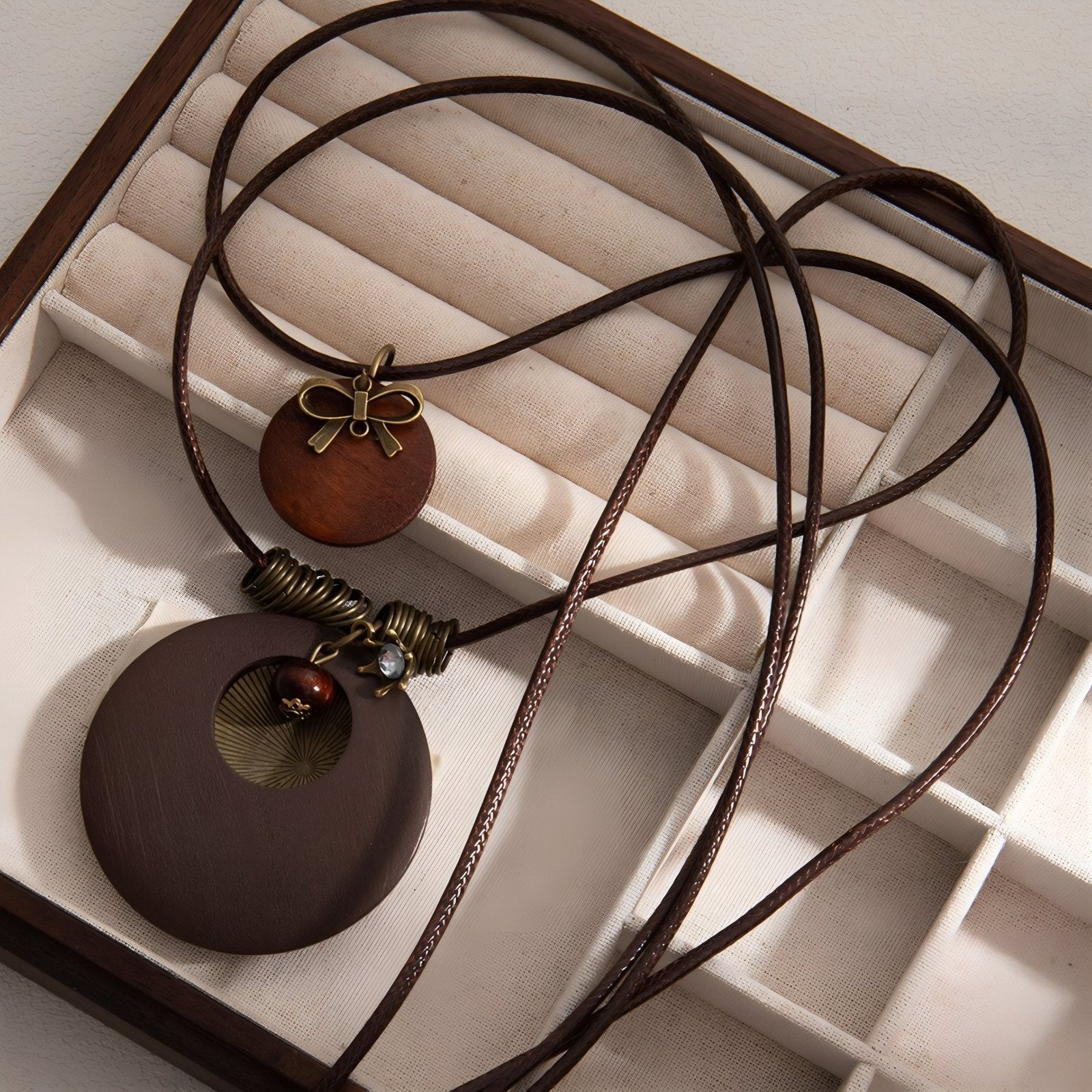 Collier en bois double rangs pour femme, avec pendentifs ronds, en alliage métallique, style bohème