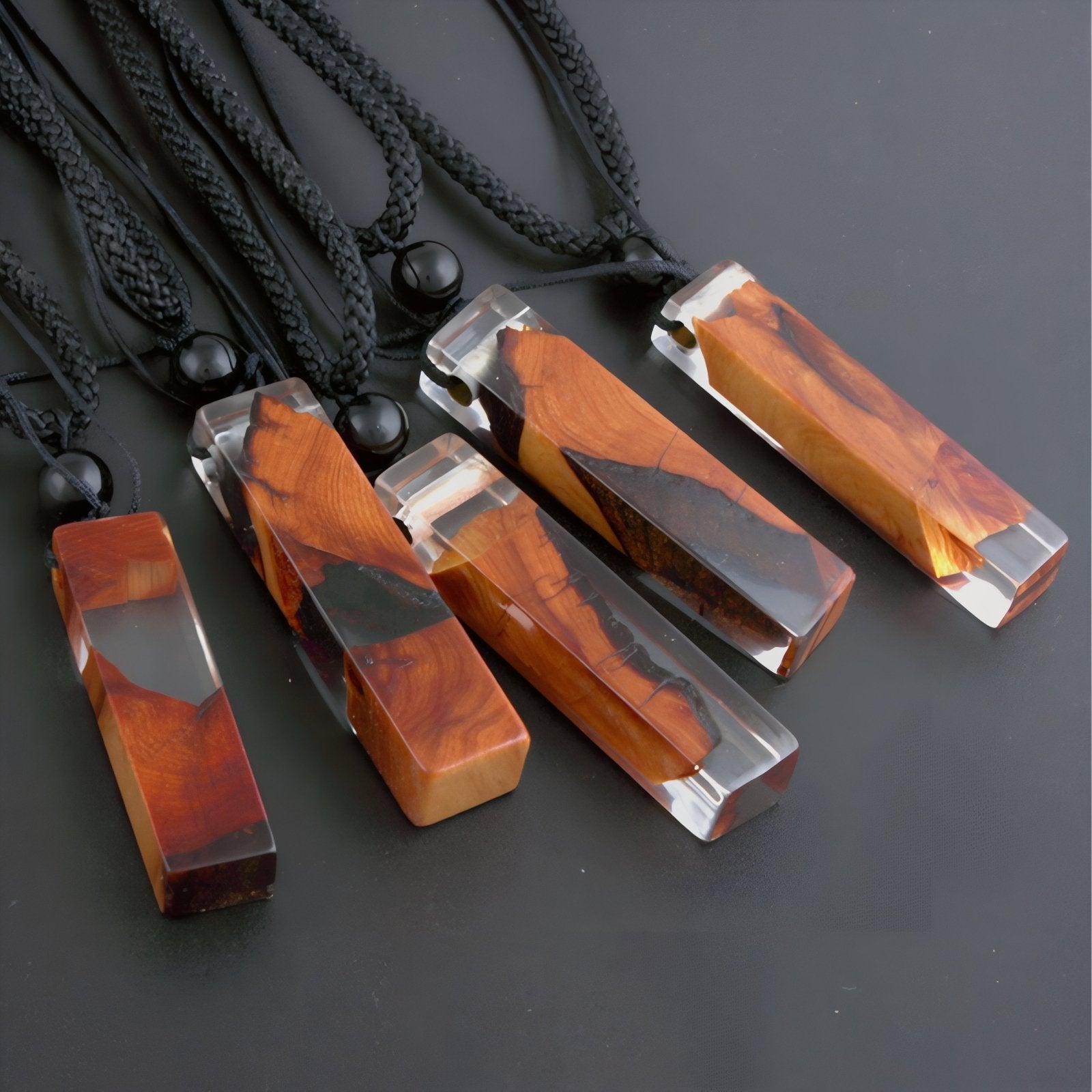 Collier en bois et résine transparente, avec pendentif rectangulaire, fait main