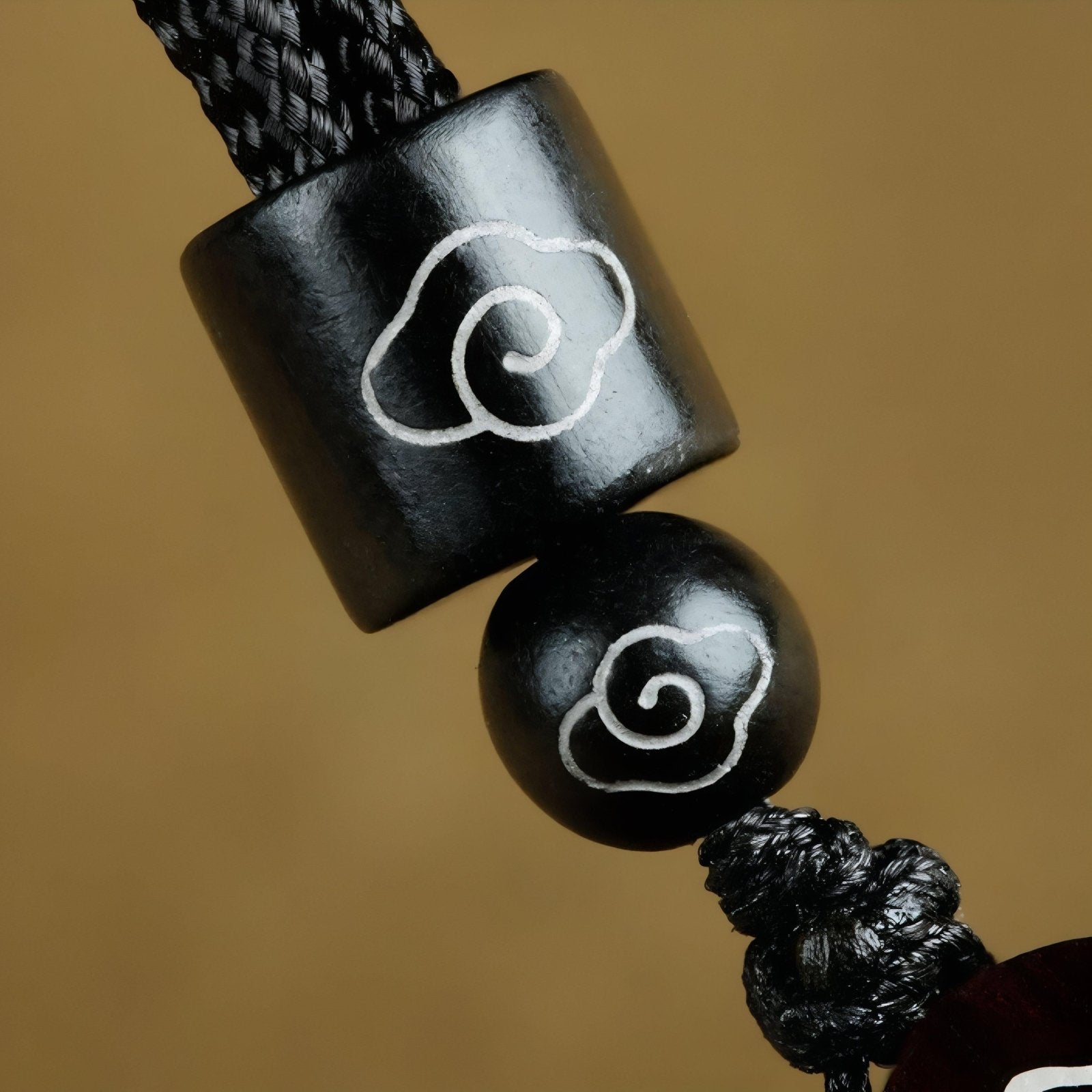 Collier en bois naturel, avec pendentif en forme de gourde orné de motifs taoïstes Bagua en argent, cordon ajustable