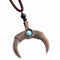Collier en bois sculpté, avec pendentif lune et pierre turquoise, style retro