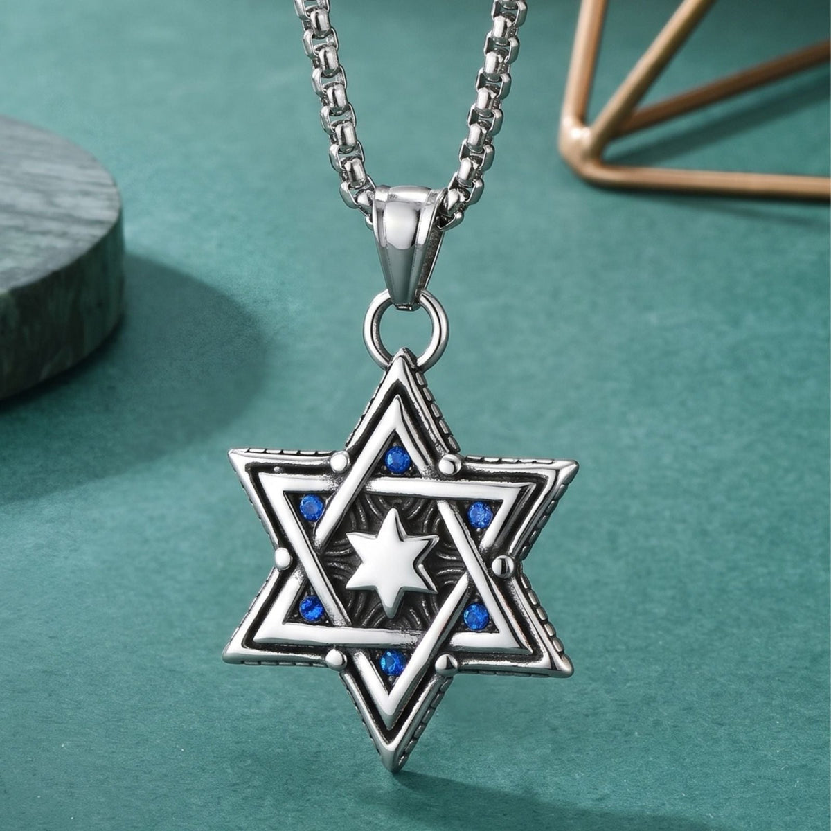 Collier étoile de David pour homme, en acier inoxydable, pendentif argenté orné de pierres bleues