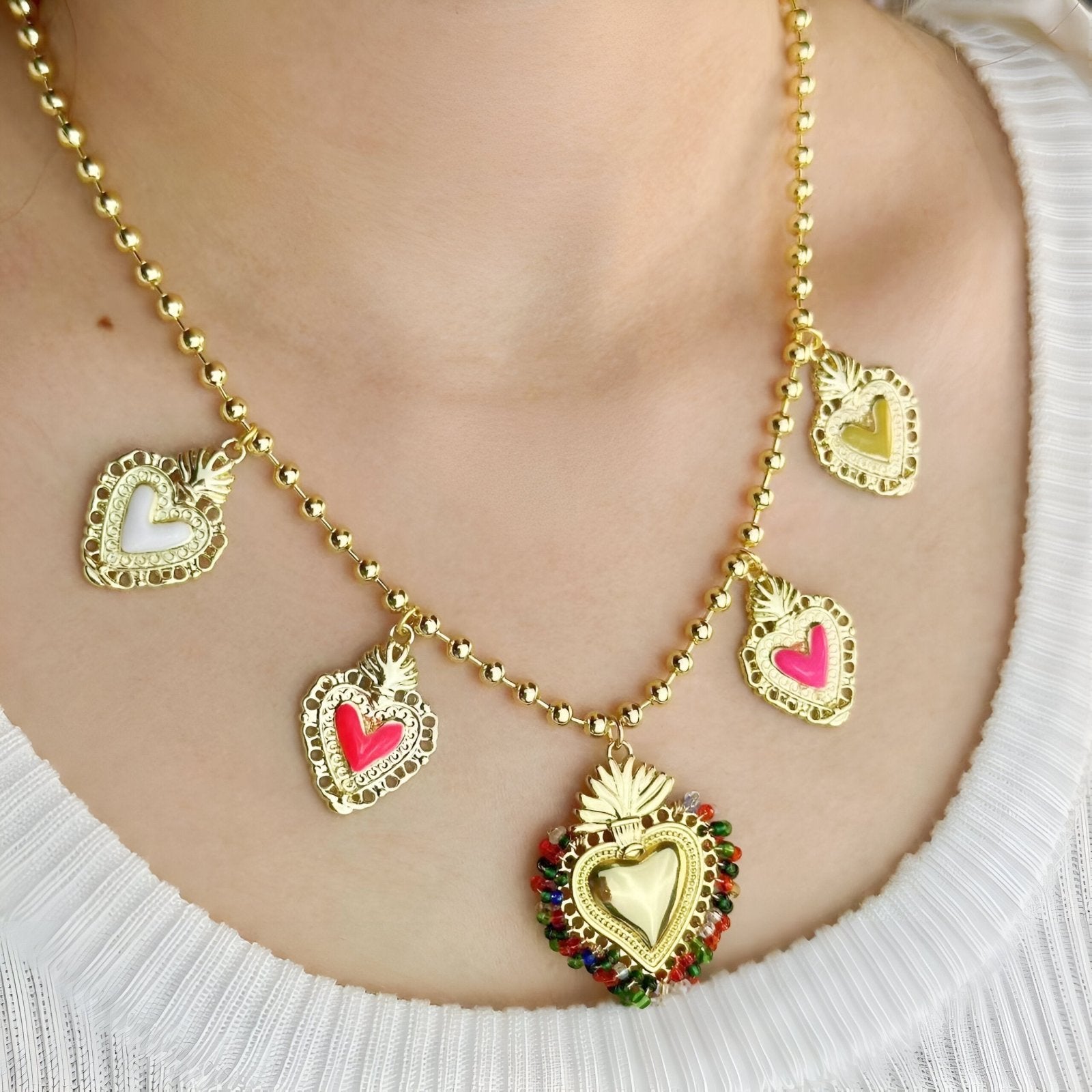 Collier fantaisie doré, style urbain, pendentifs cœurs colorés pour femme, modèle Big Charms