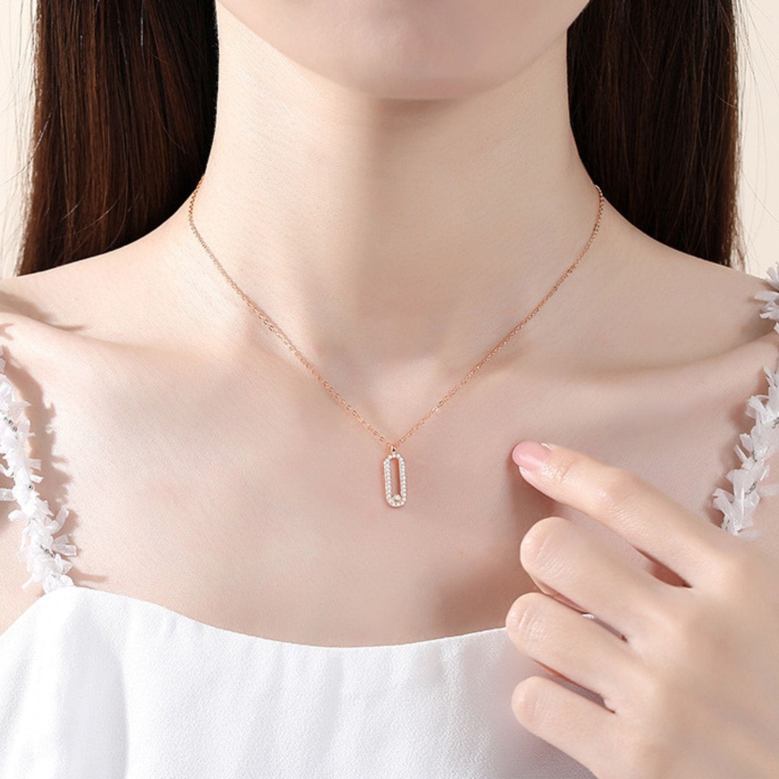 Collier femme élégant, pendentif rectangle, argent 925 plaqué or rose et moissanite scintillante