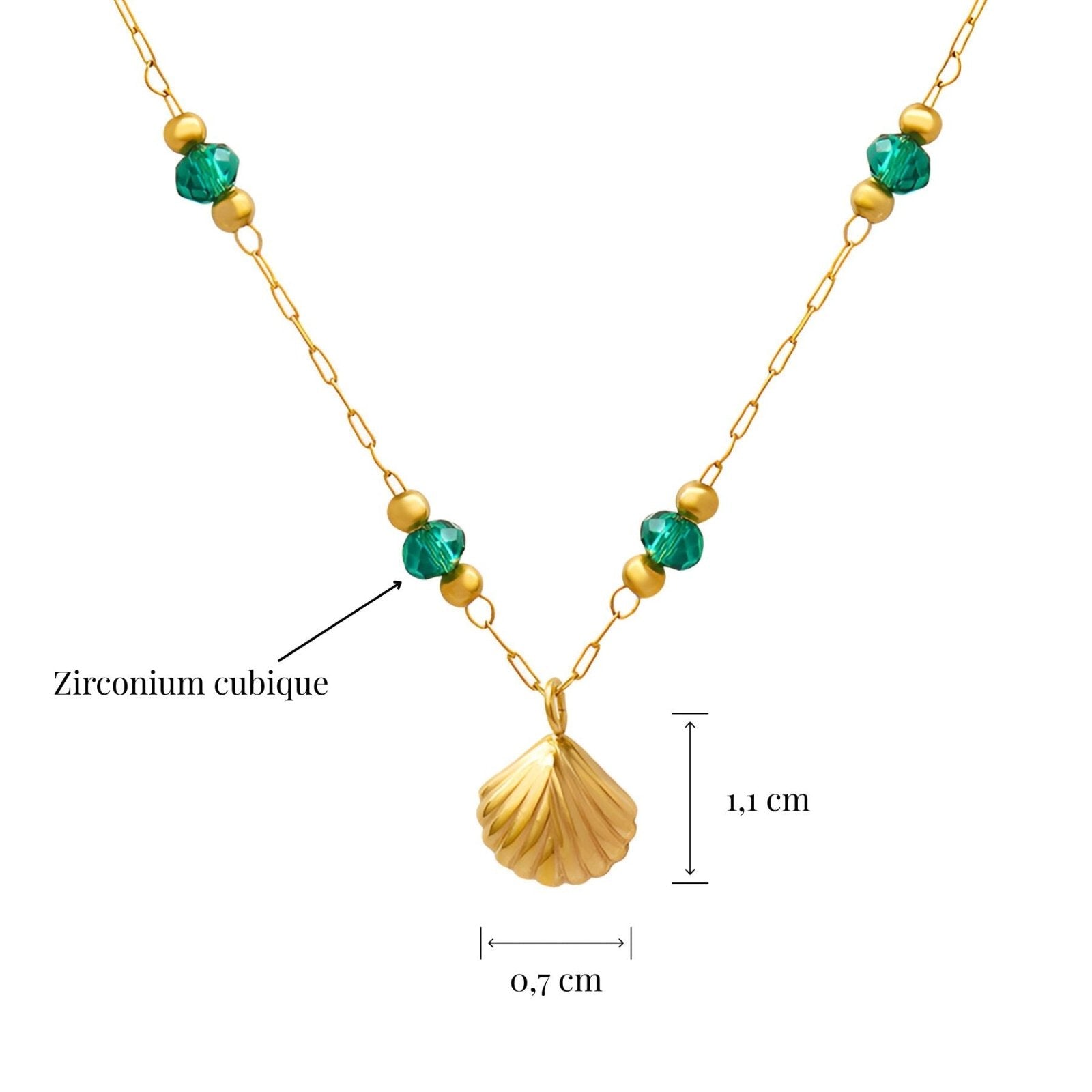 Collier fin doré pour femme, orné de perles vert émeraude et pendentif coquillage, modèle Sirena