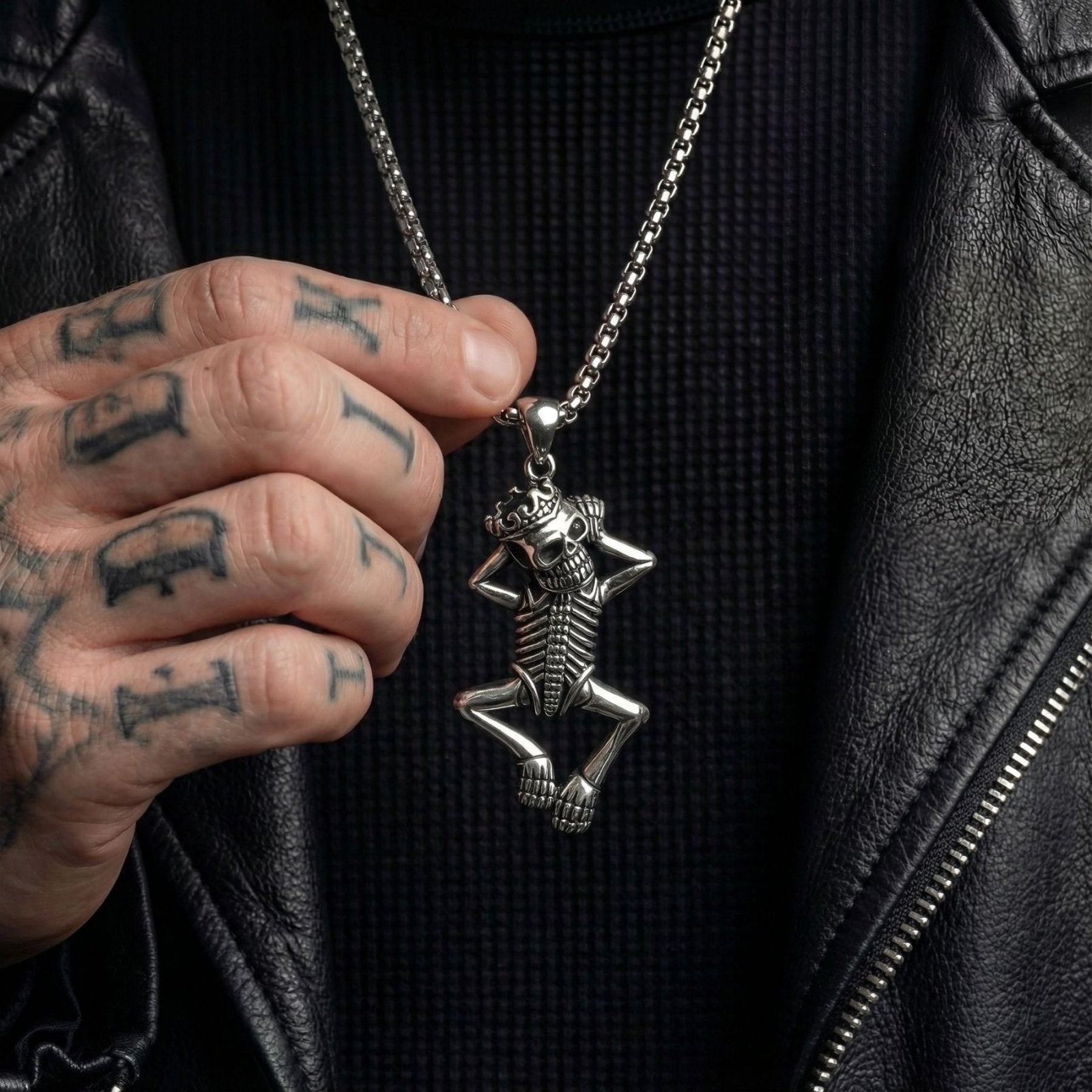 Collier gothique pour homme, pendentif squelette couronné, en acier inoxydable