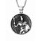 Collier guerrier spartiate pour homme, en acier titane, médaillon circulaire avec lance et bouclier en relief