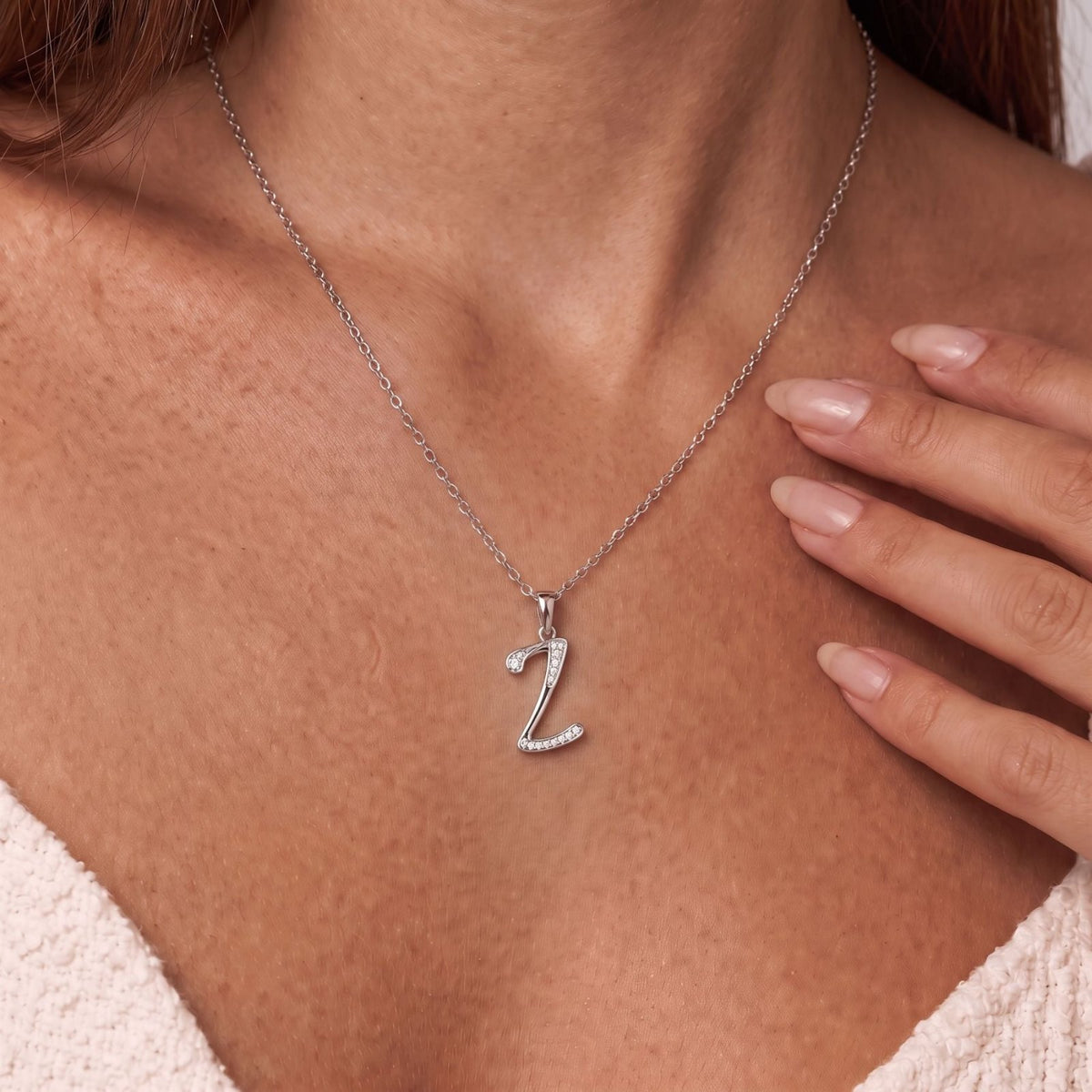 Collier initiale personnalisé pour femme, en cuivre argenté, pendentif lettre alphabet serti de zircons transparents