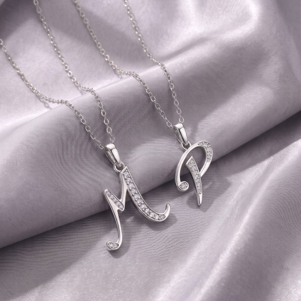 Collier initiale personnalisé pour femme, en cuivre argenté, pendentif lettre alphabet serti de zircons transparents