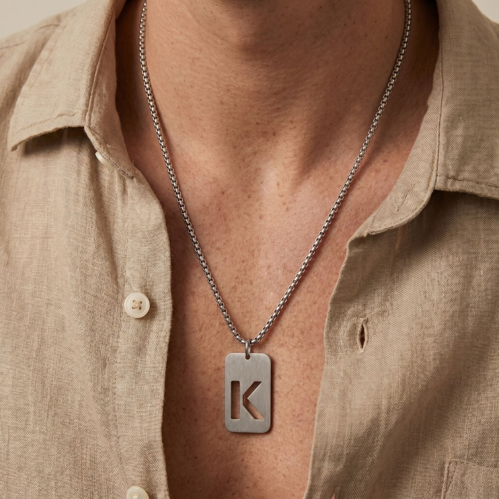 Collier lettre pour homme, plaque rectangulaire avec initiale, en acier inoxydable