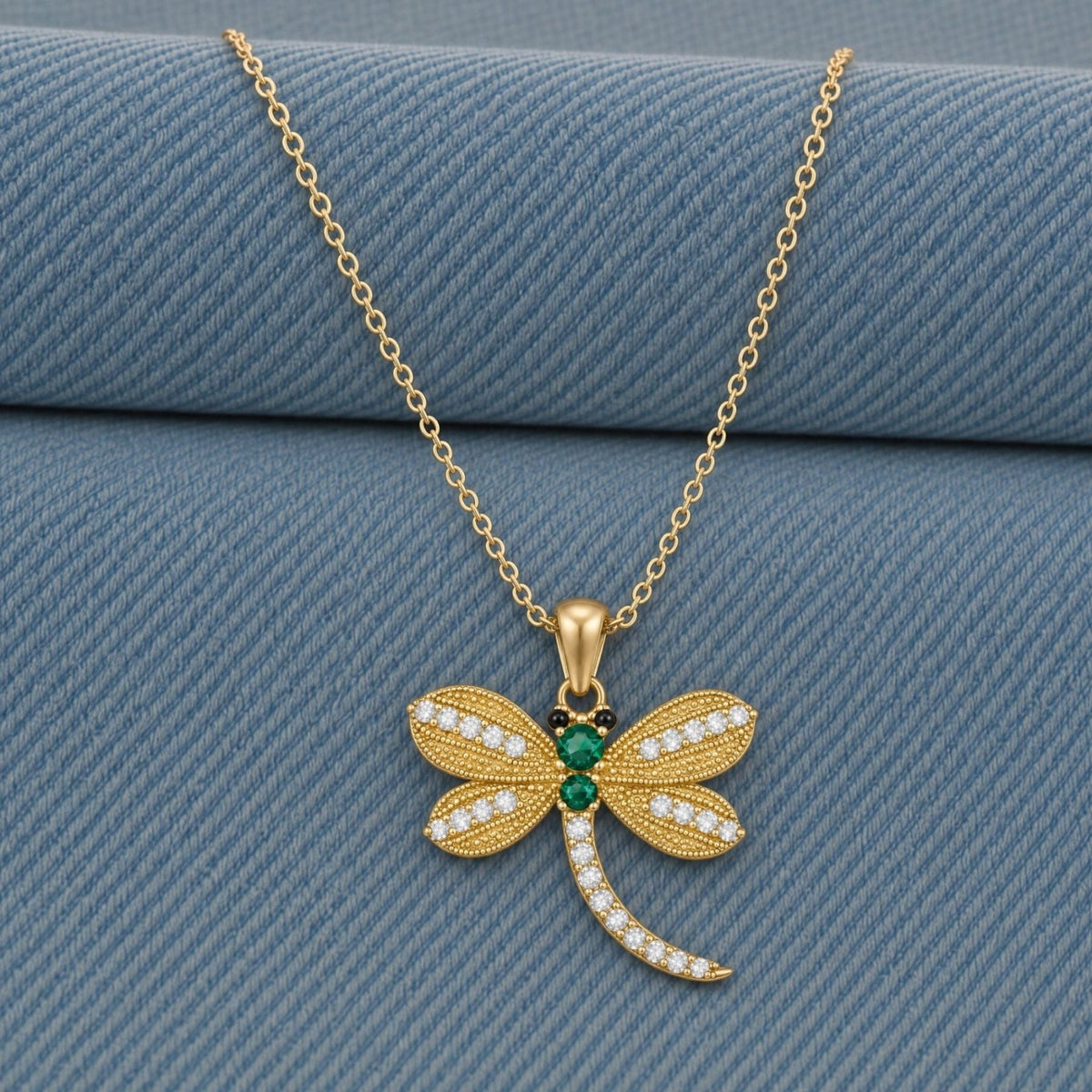 Collier libellule pour femme, en acier inoxydable doré, pendentif délicat serti de pierres scintillantes