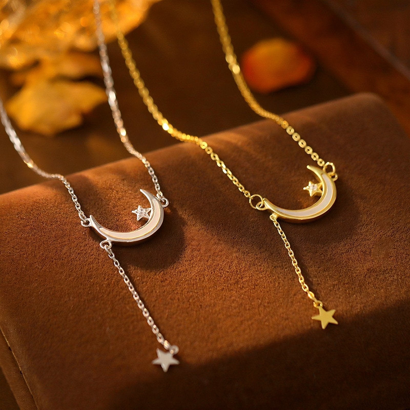 Collier lune suspendue en argent 925, zircon blanc et étoile dorée, modèle Addilyn