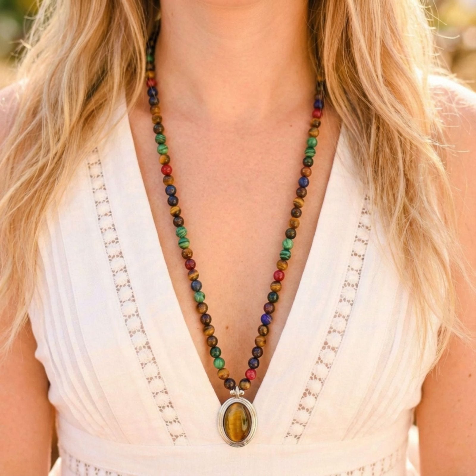 Collier Mala 108 perles, pierres naturelles multicolores et pendentif œil de tigre