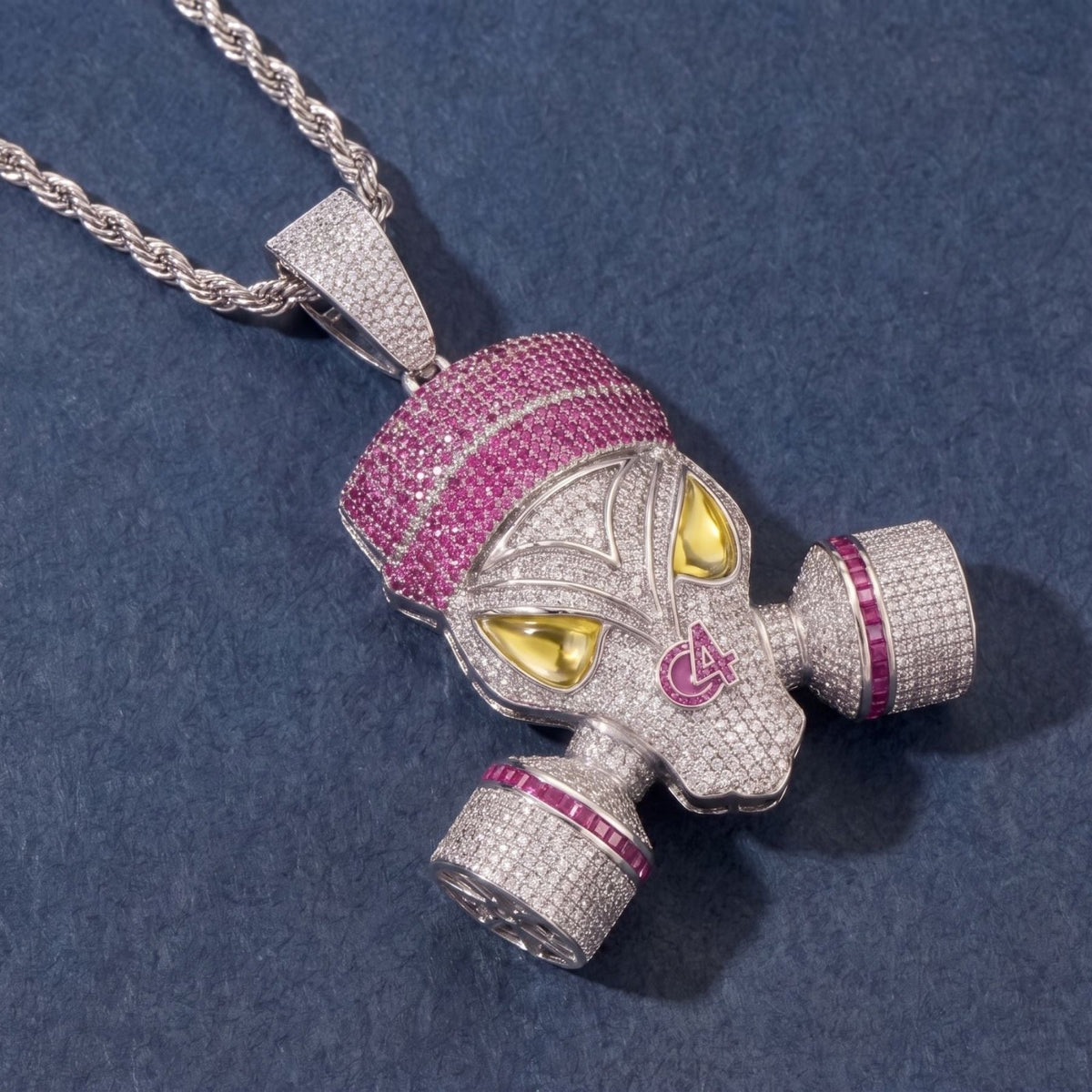 Collier masque à gaz pour homme, en cuivre serti de zircon blancs et rose, pendentif hip-hop oversize avec chaîne torsadée