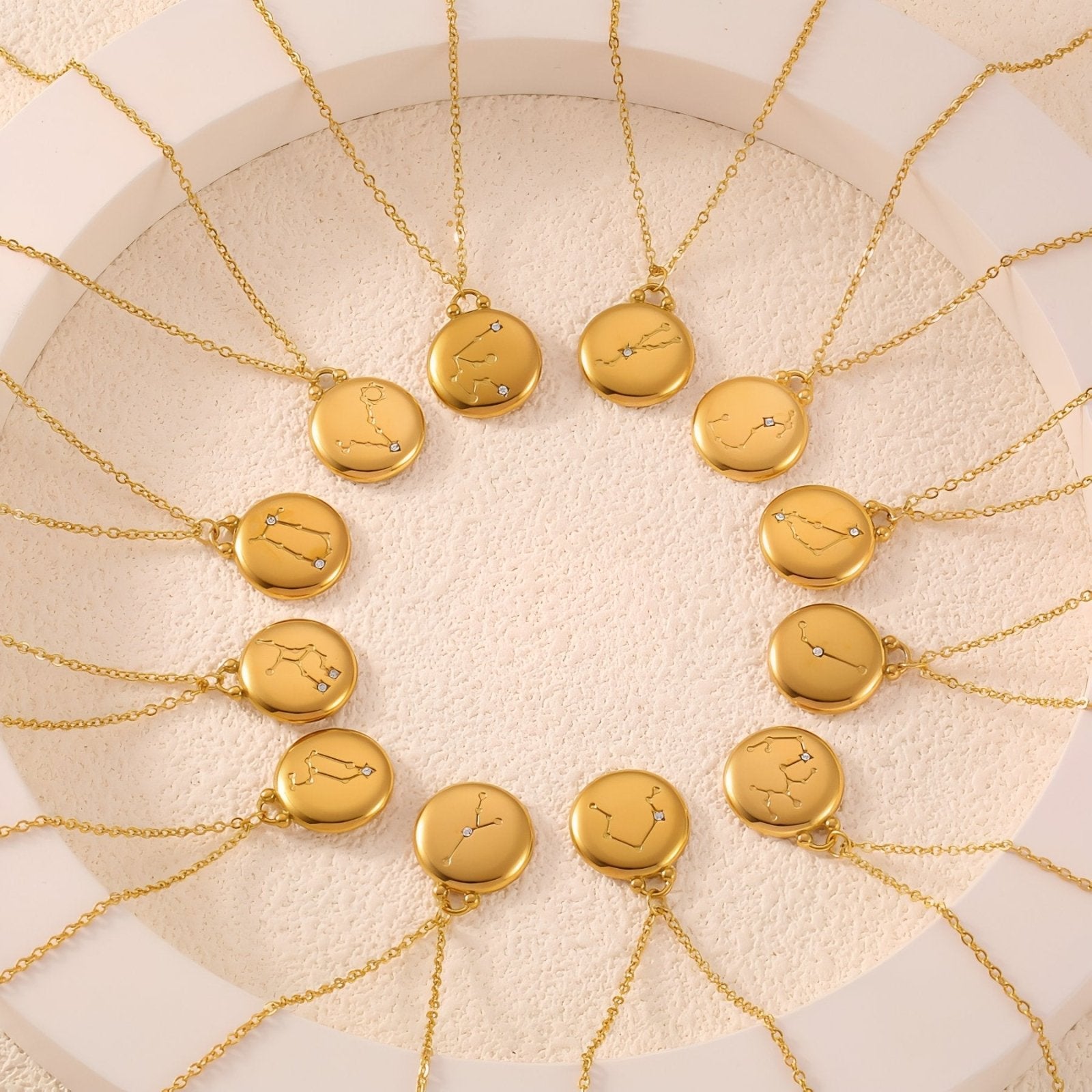 Collier médaille zodiaque réversible, signe astrologique et constellation, en acier inoxydable plaqué or 18K