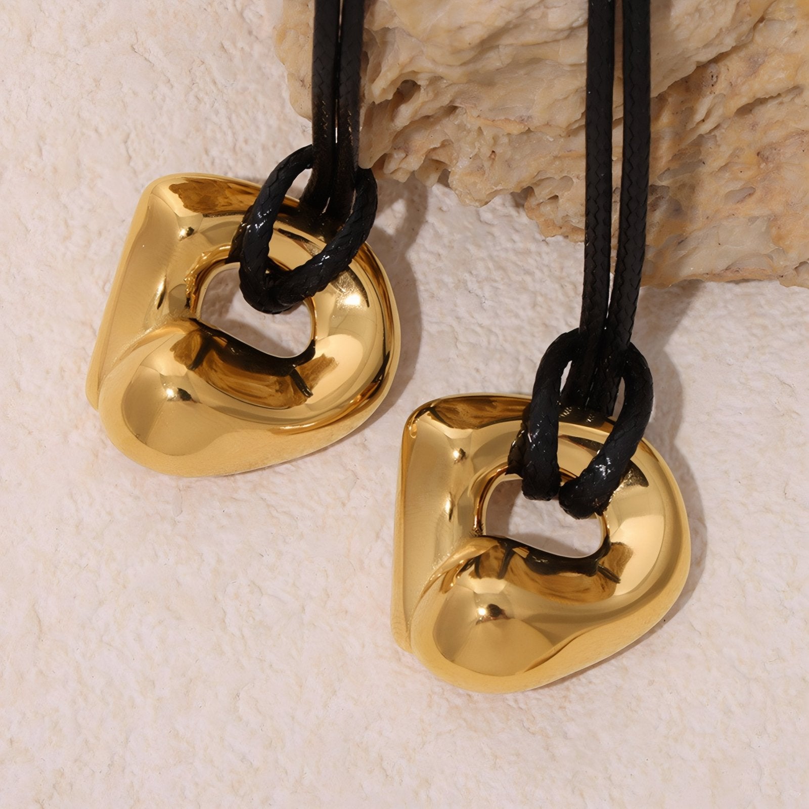 Collier moderne pour femme, avec pendentif géométrique, en acier inoxydable, cordon ajustable