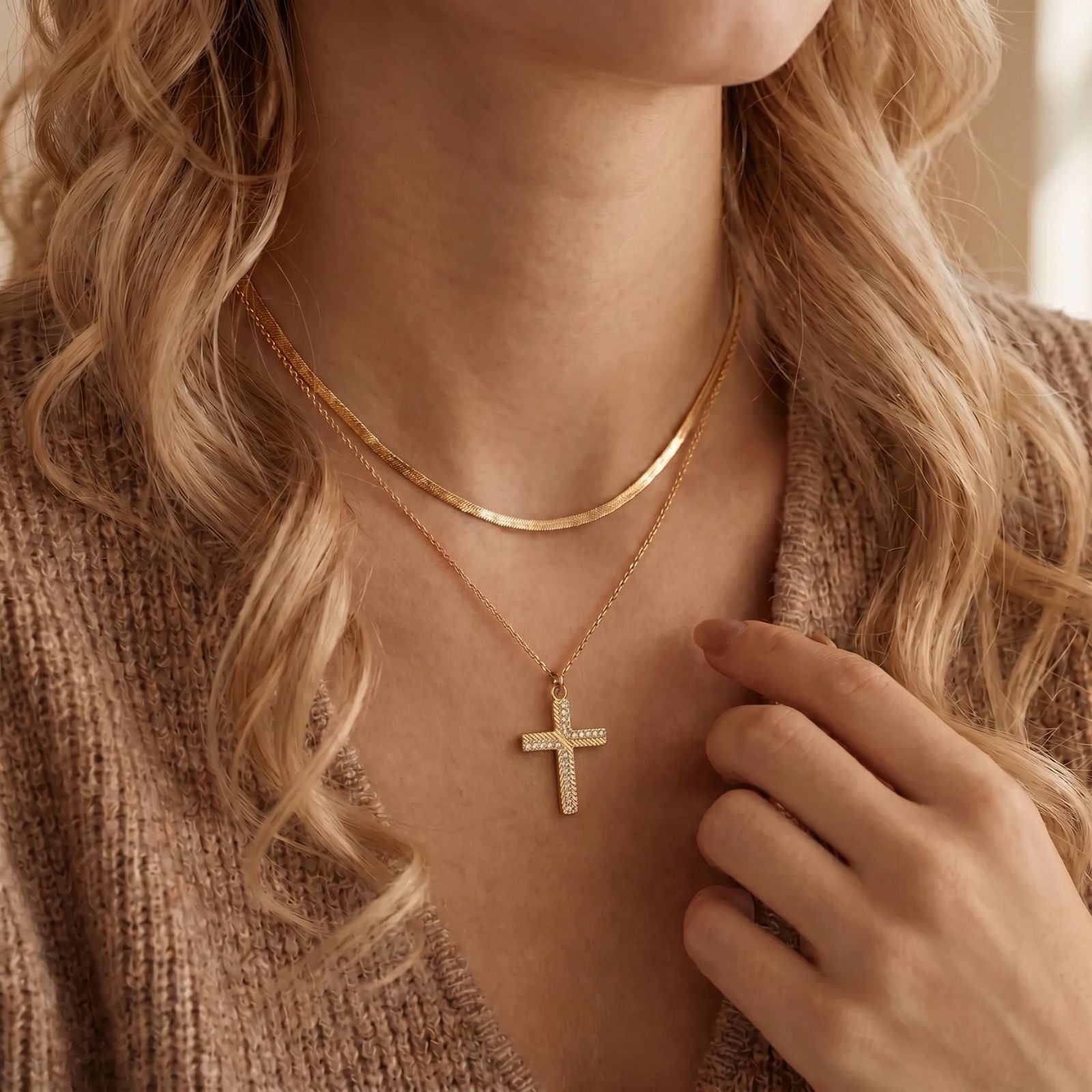 Collier multi rangs croix pour femme, pendentif zircon, chaîne ajustable 42–47 cm