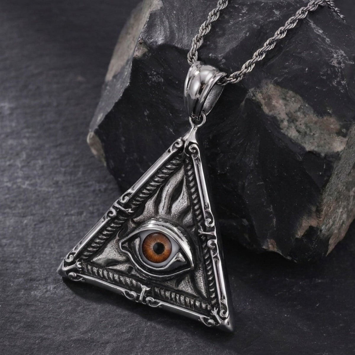 Collier oeil d'horus égyptien pour homme, en acier inoxydable, style gothique