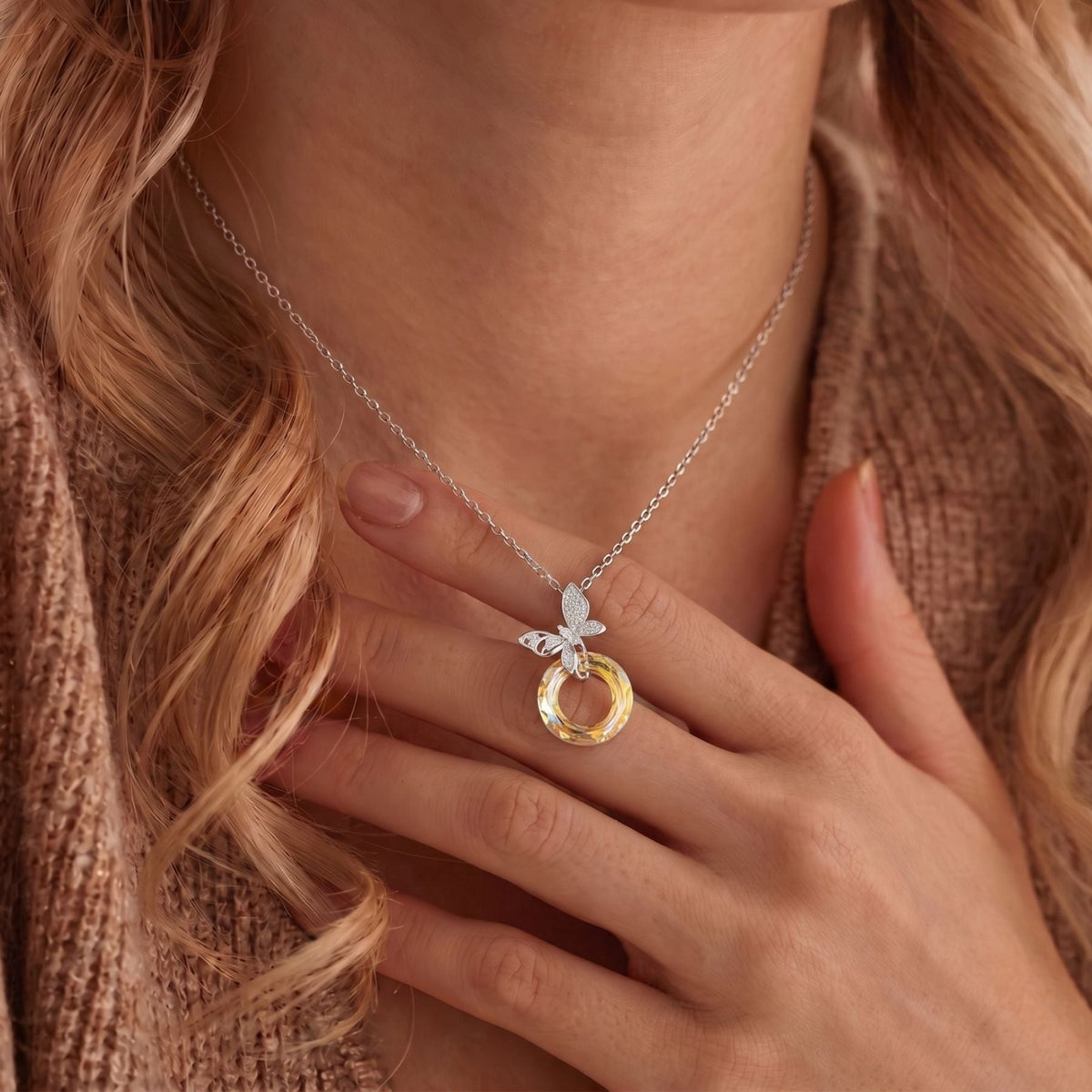 Collier papillon pour femme, en argent 925, avec cristal multicolore et zircon, style élégant