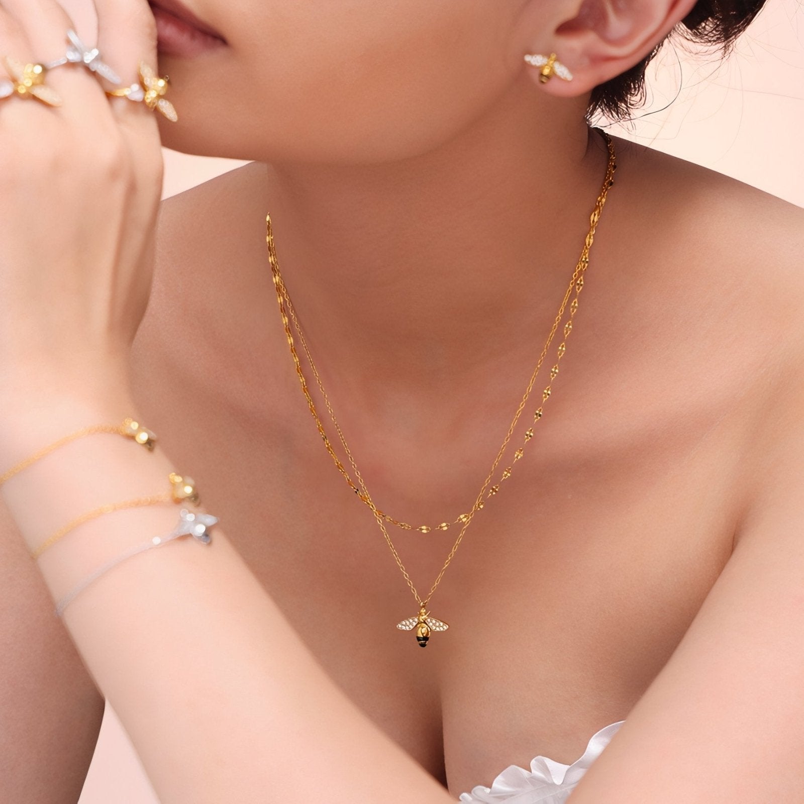 Collier pendentif abeille, maille forçat en acier inoxydable plaqué or 18K, zircon scintillant