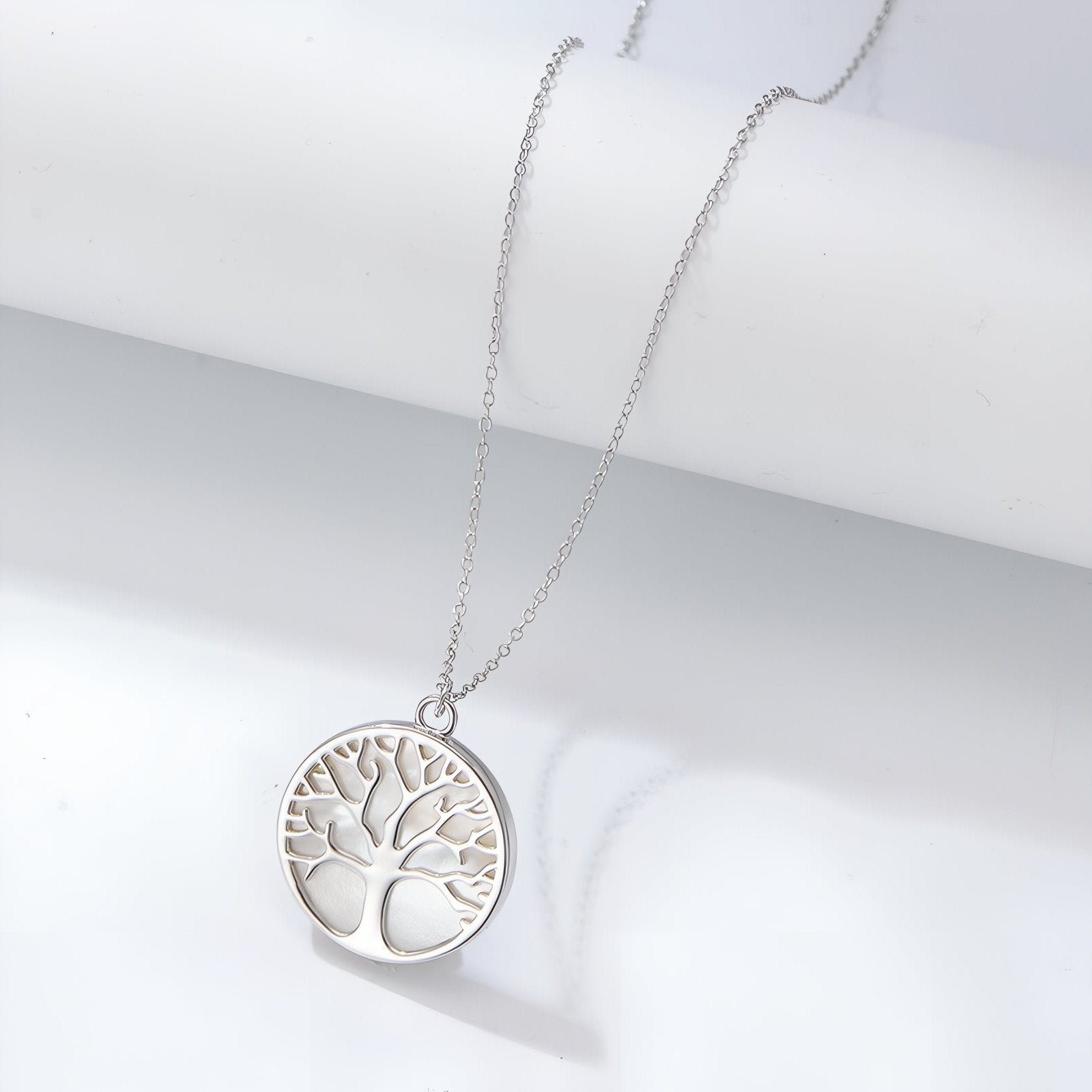Collier pendentif arbre de vie pour femme, avec nacre, en argent, style minimaliste