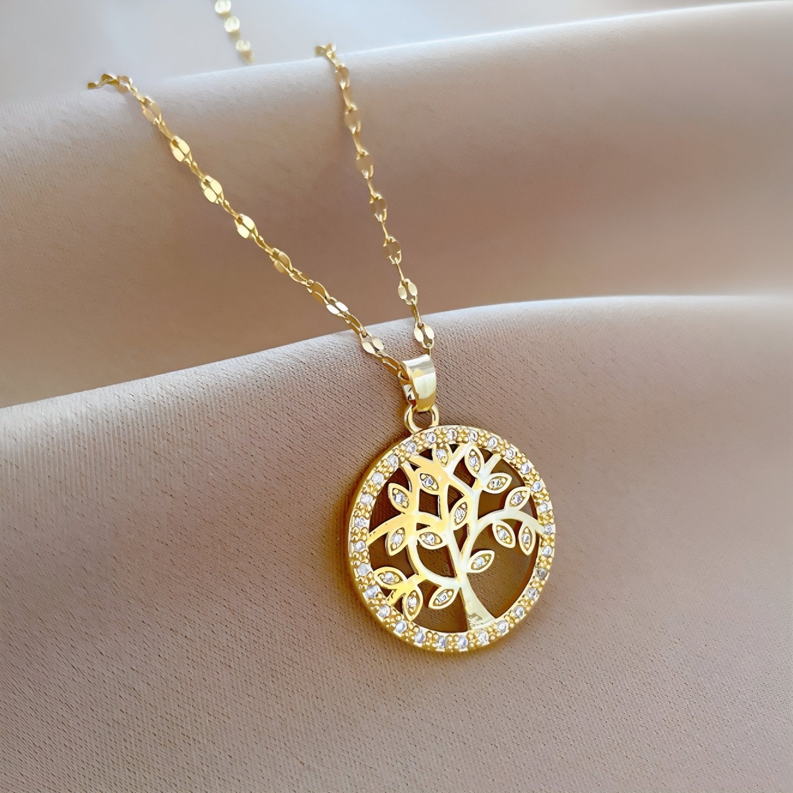 Collier pendentif arbre de vie pour femme en cuivre, avec zircon brillant et chaîne en acier inoxydable