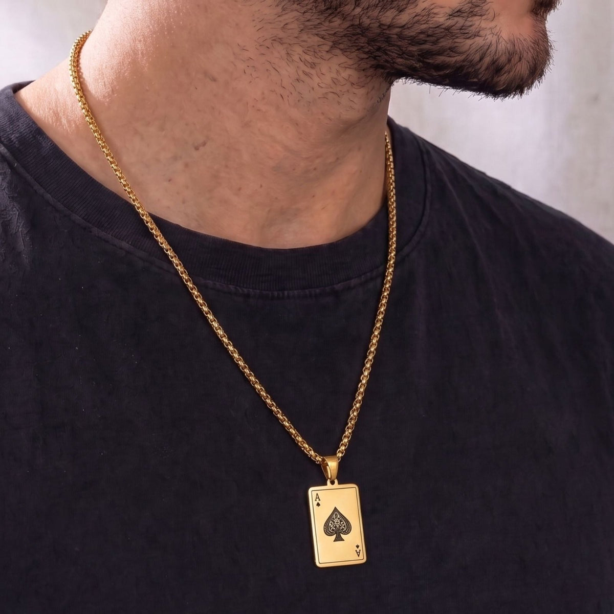 Collier pendentif as de pique pour homme, en acier inoxydable, carte à jouer rectangulaire aux motifs gravés