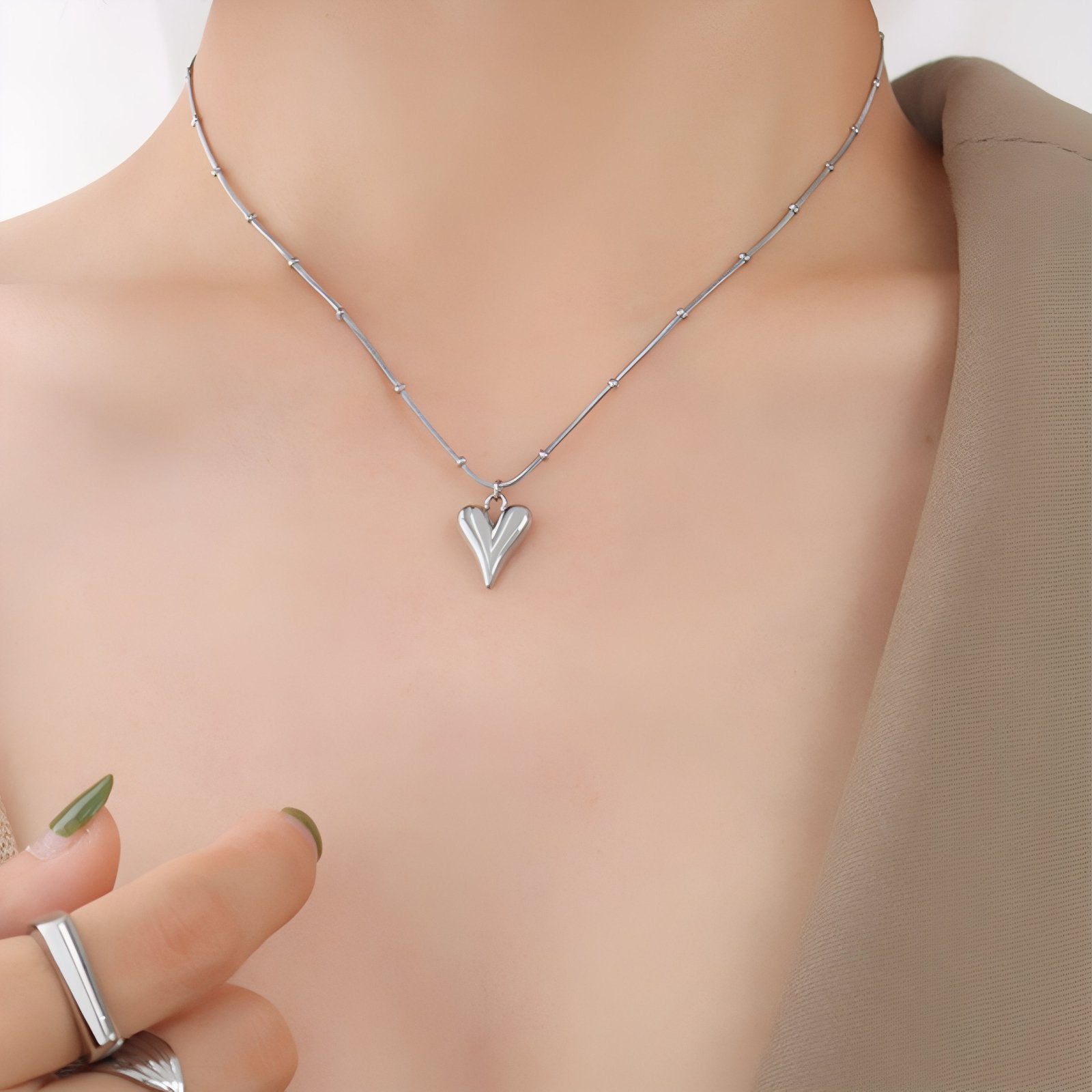 Collier pendentif cœur pour femme, maille serpent, en acier inoxydable