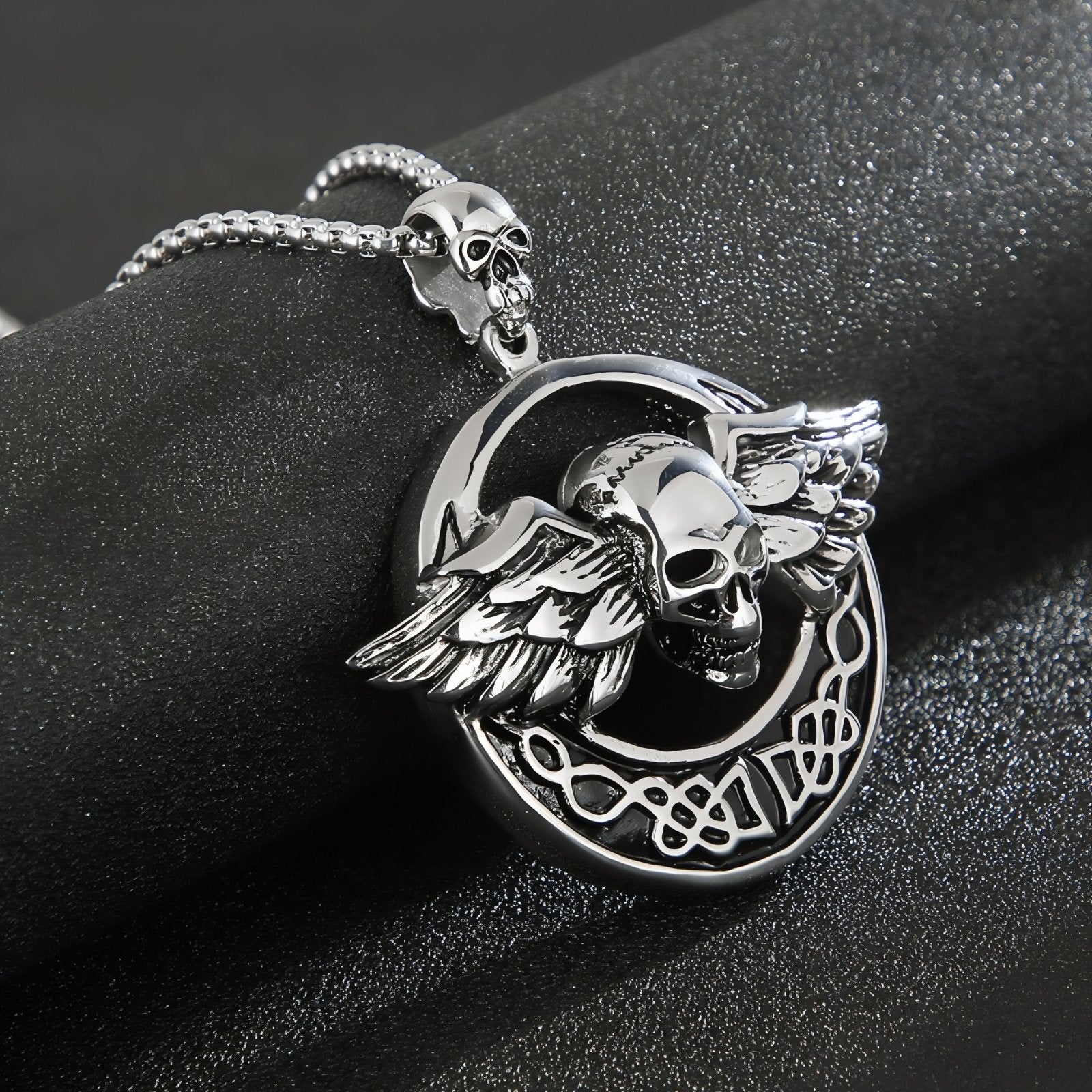 Collier pendentif crâne avec ailes pour homme, en acier inoxydable, style gothique