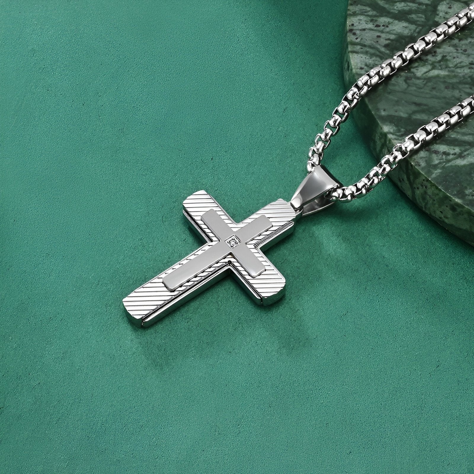 Collier pendentif croix brossée, zircon central, pour homme, style moderne en acier, modèle Tali