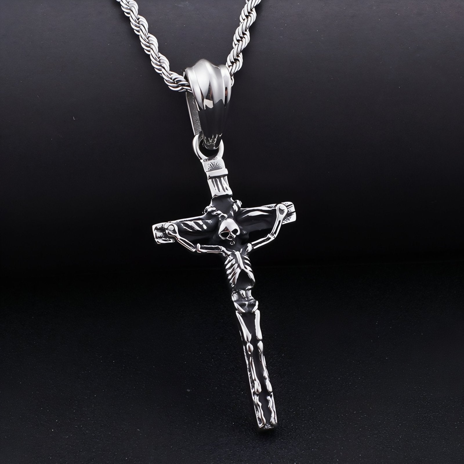 Collier pendentif croix, crucifix avec squelette pour homme, en acier inoxydable
