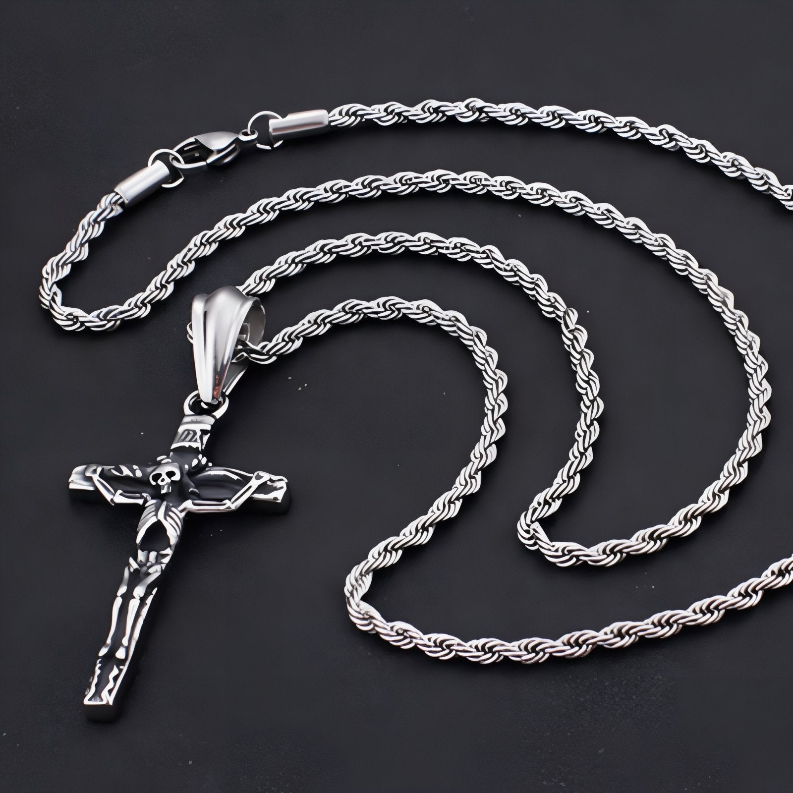 Collier pendentif croix, crucifix avec squelette pour homme, en acier inoxydable