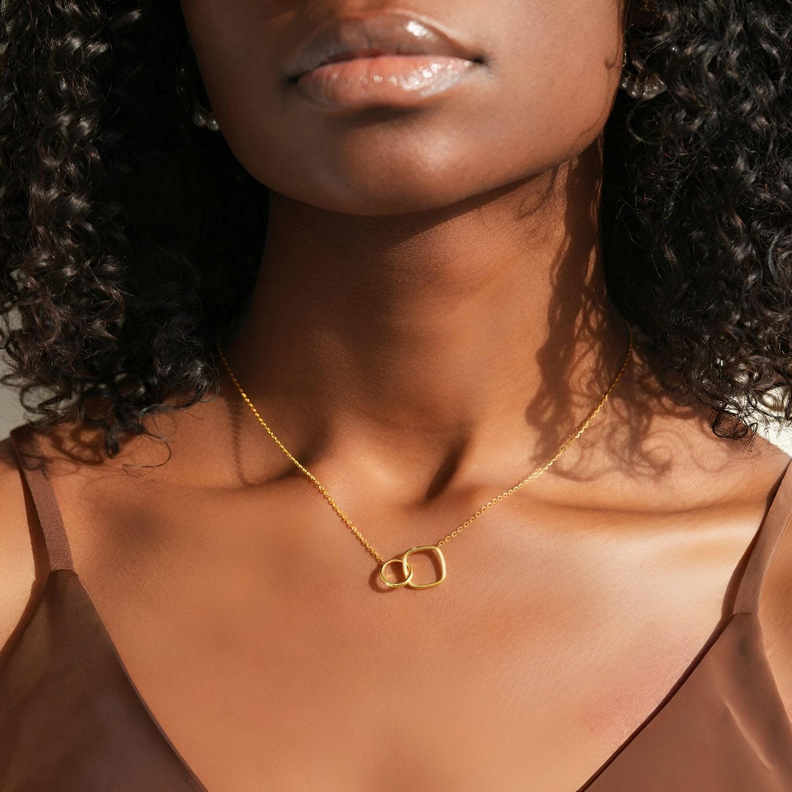 Collier pendentif double anneau, en argent 925, design géométrique doré, modèle Lou