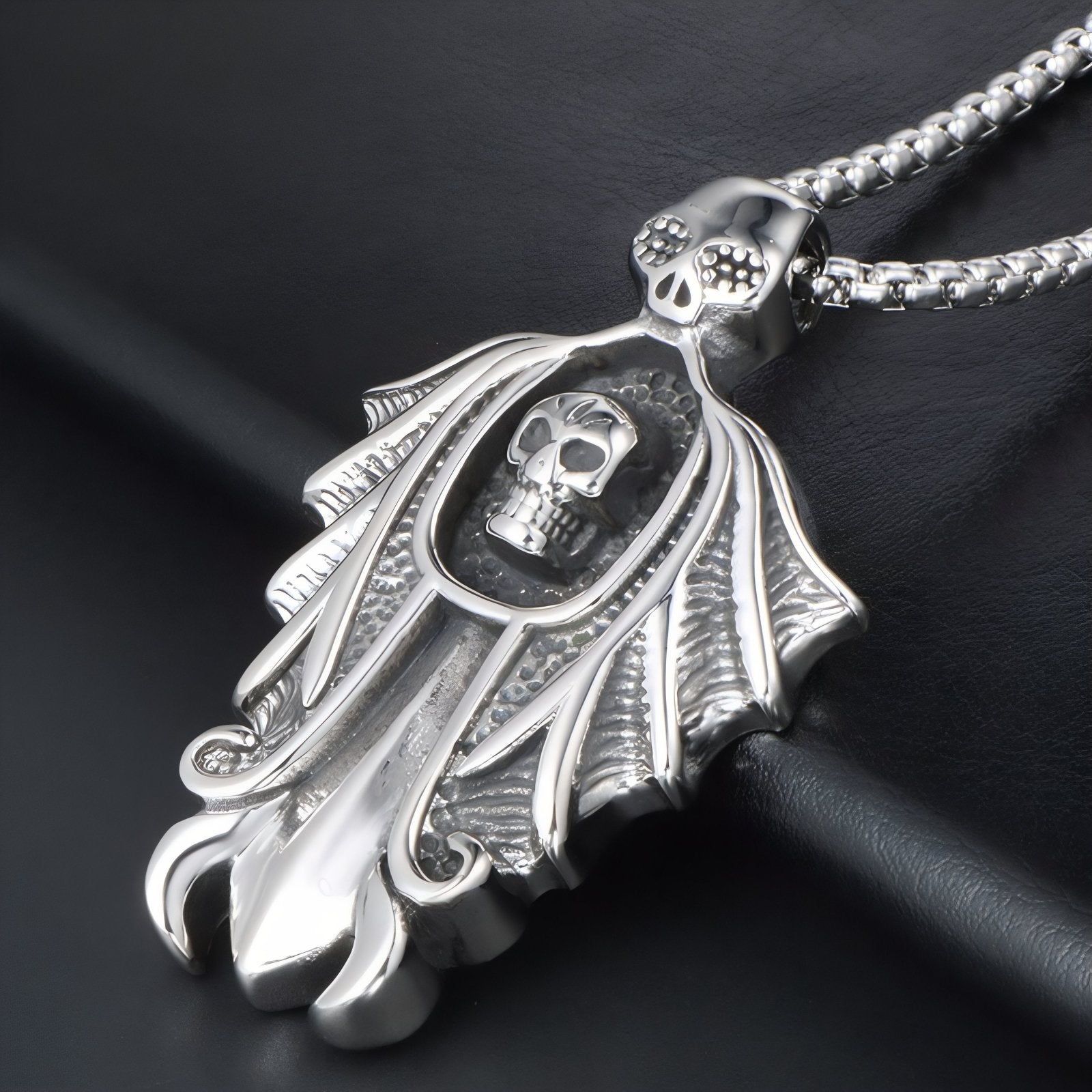 Collier pendentif épée avec ailes et tête de mort pour homme, en acier inoxydable