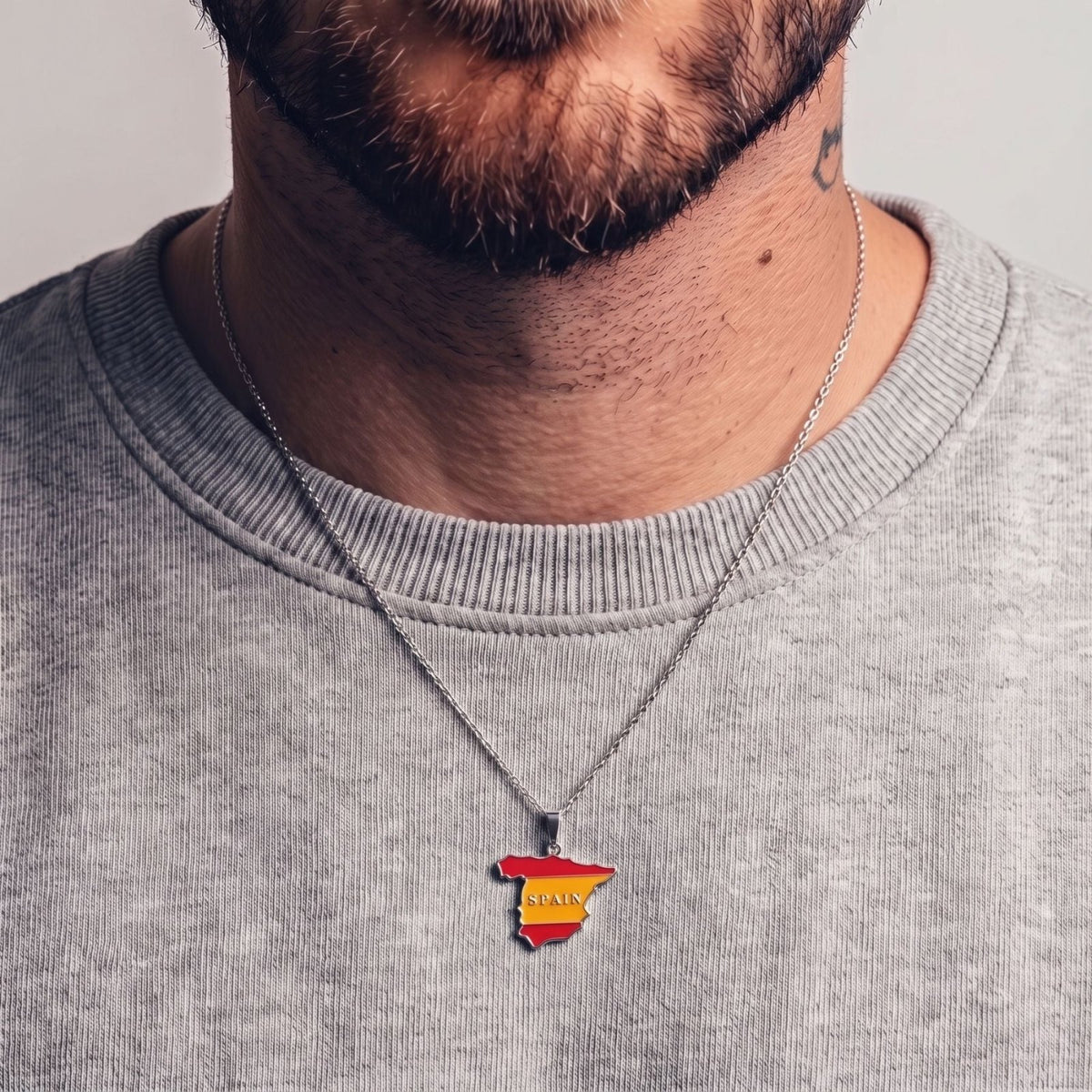 Collier pendentif Espagne unisexe, en acier inoxydable, pendentif émaillé aux couleurs du drapeau espagnol