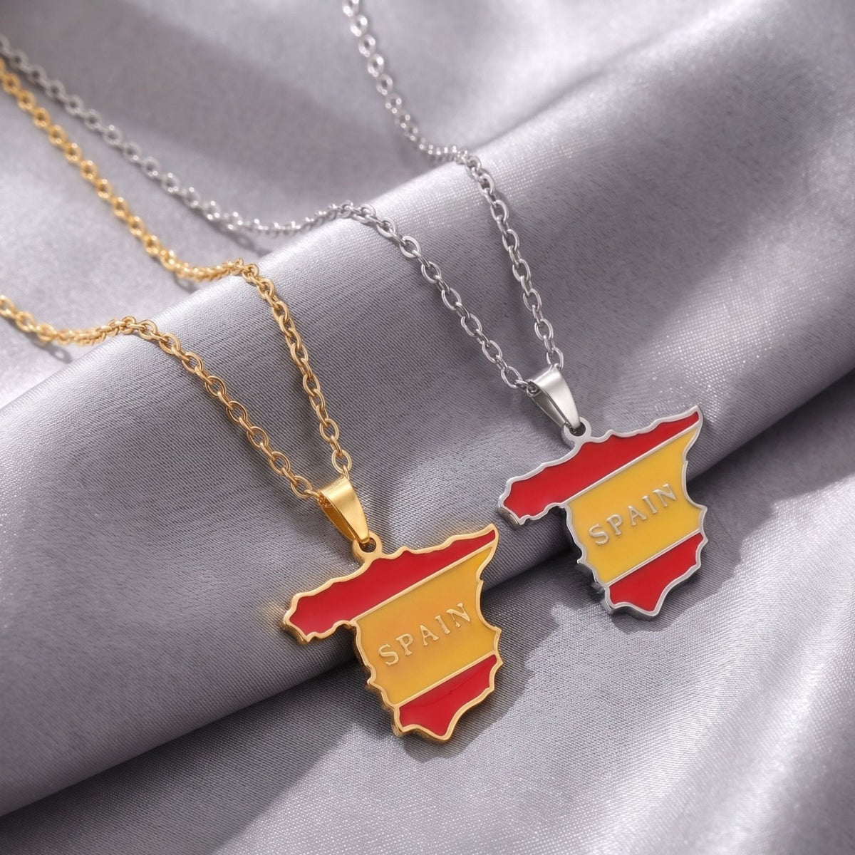 Collier pendentif Espagne unisexe, en acier inoxydable, pendentif émaillé aux couleurs du drapeau espagnol