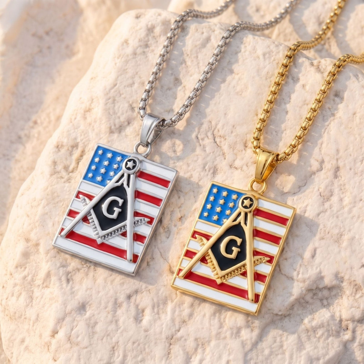 Collier pendentif franc-maçon pour homme, en acier inoxydable, équerre et compas avec lettre G sur drapeau américain