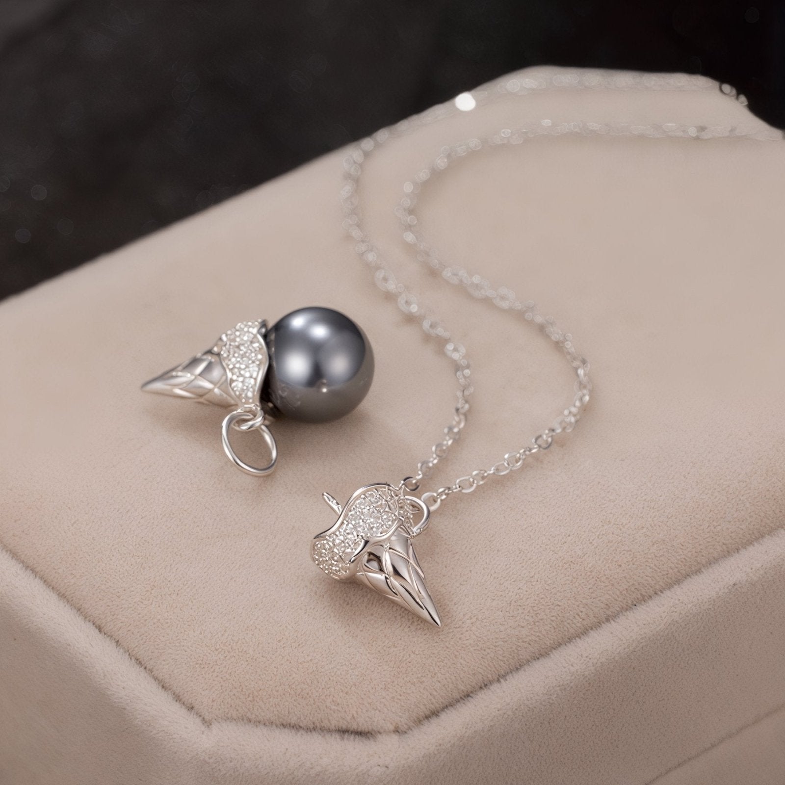 Collier pendentif glace, perle noire nacrée, monture argent 925, modèle Sidney