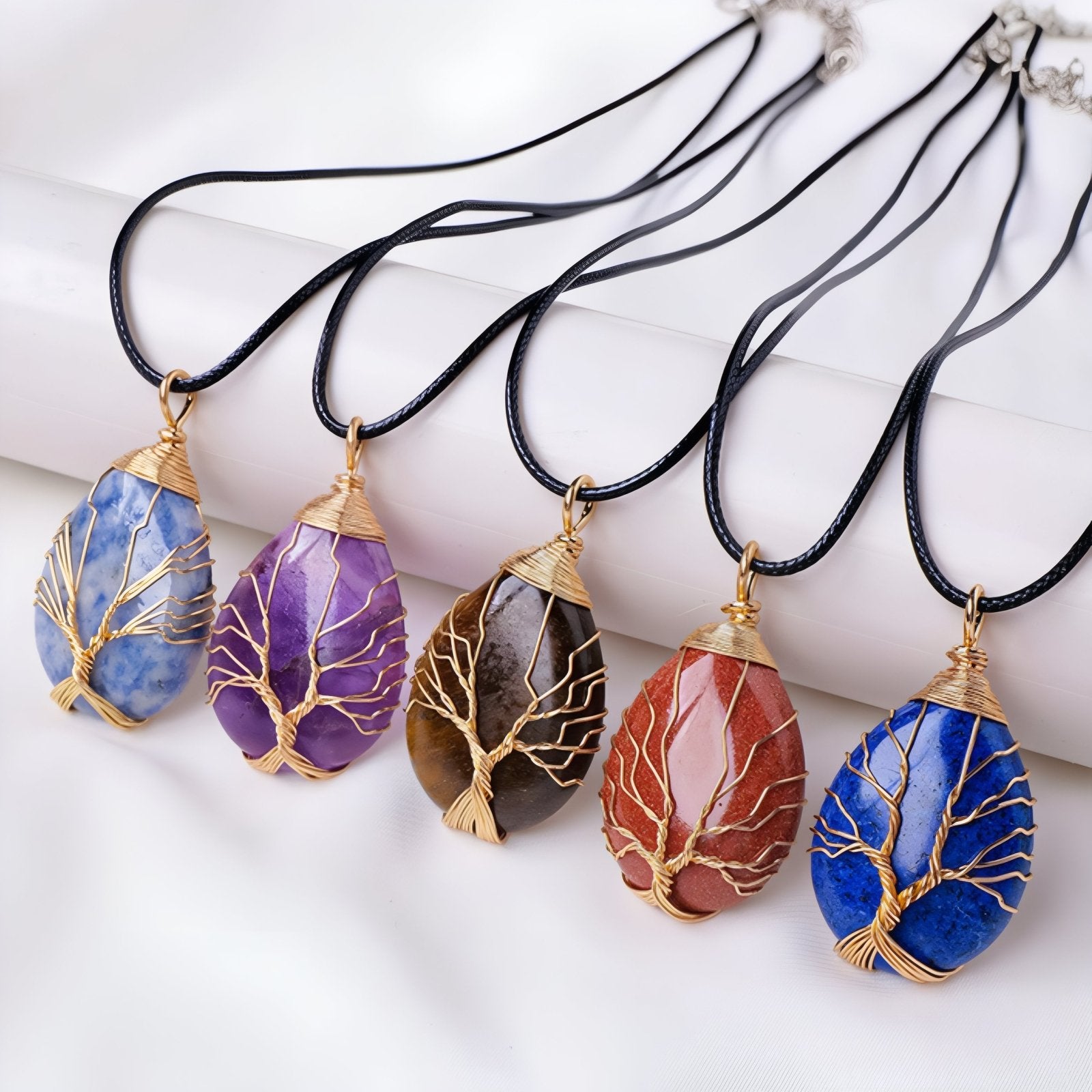 Collier pendentif goutte en pierre naturelle, orné d'un arbre de vie, avec cordon noir