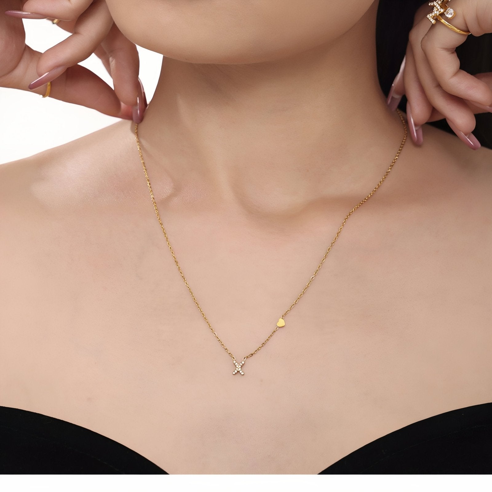 Collier pendentif lettre pour femme, avec zircon, en acier inoxydable plaqué or