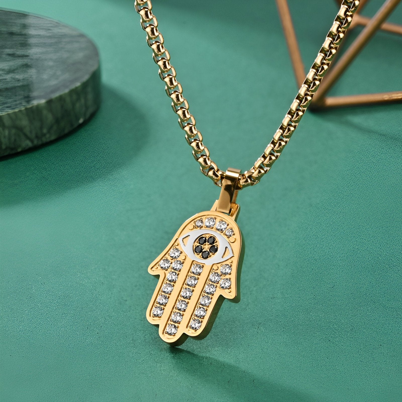 Collier pendentif main de Fatma en acier inoxydable, serti de zircons, modèle Nael