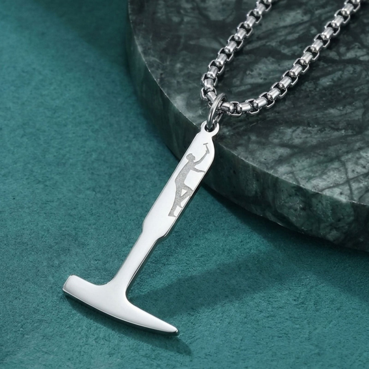Collier pendentif marteau pour homme, en acier titane, outil de métier avec message inspirant gravé