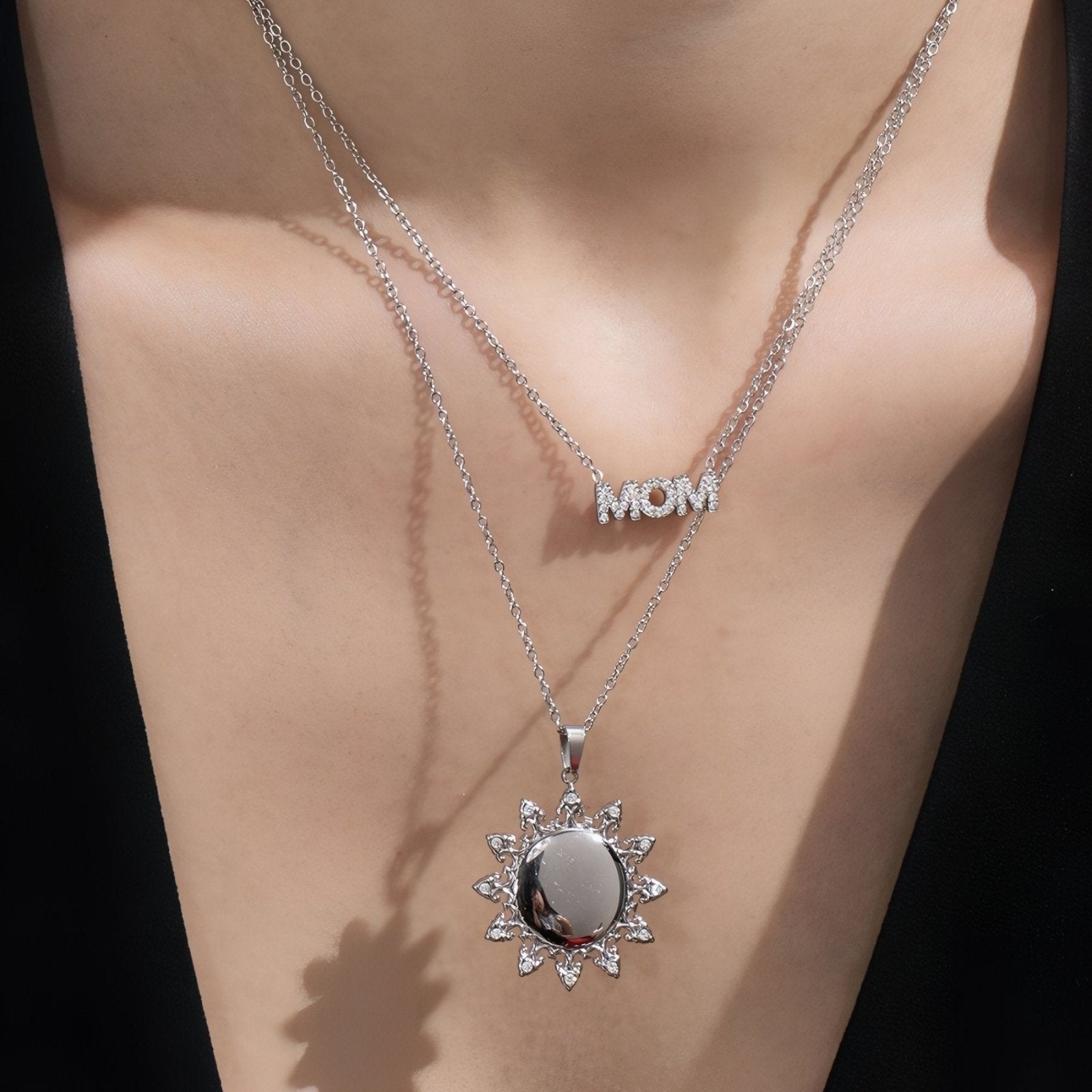 Collier pendentif MOM pour maman, avec zircon, en acier inoxydable