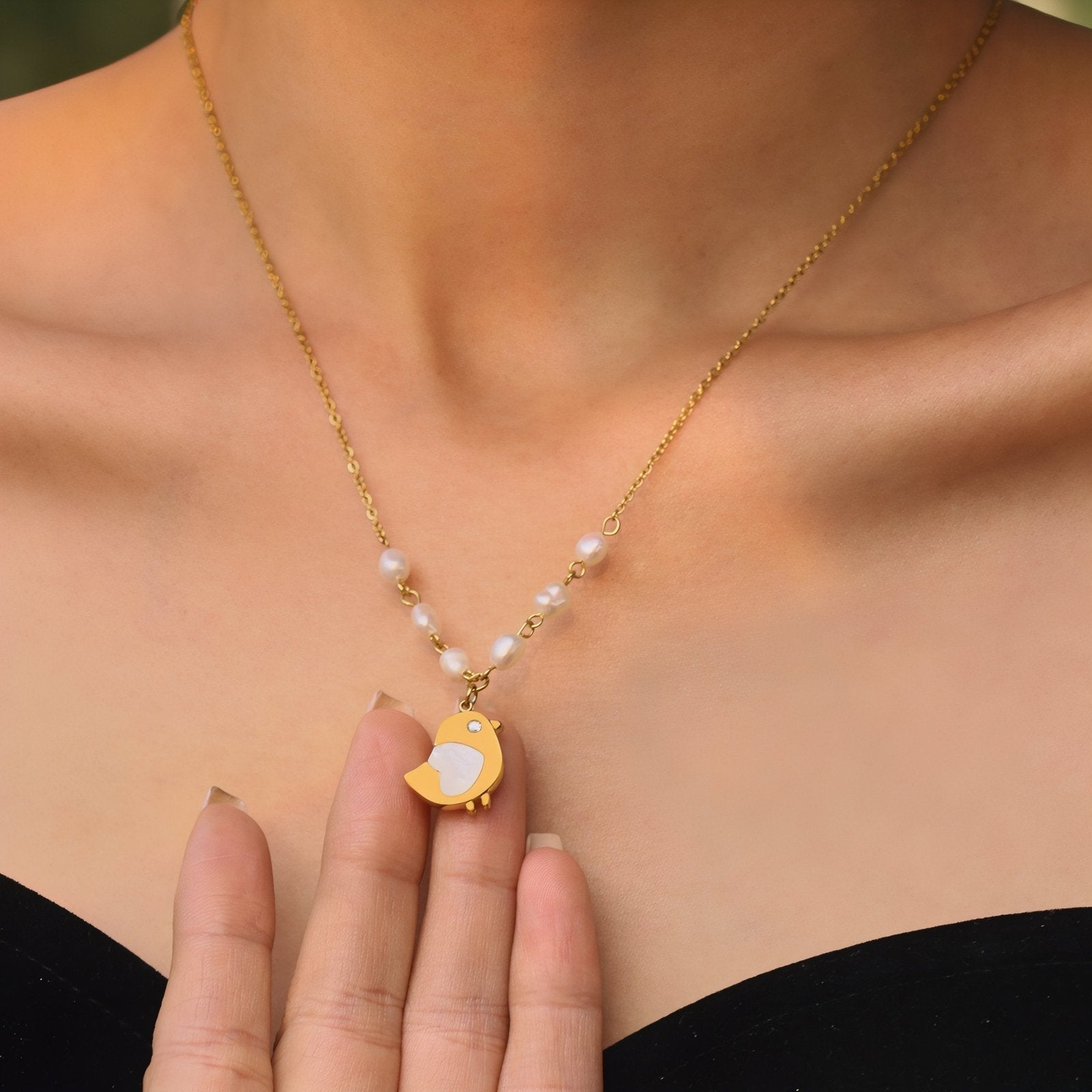 Collier pendentif oiseau pour femme, avec perles d’eau douce et nacre, en acier inoxydable