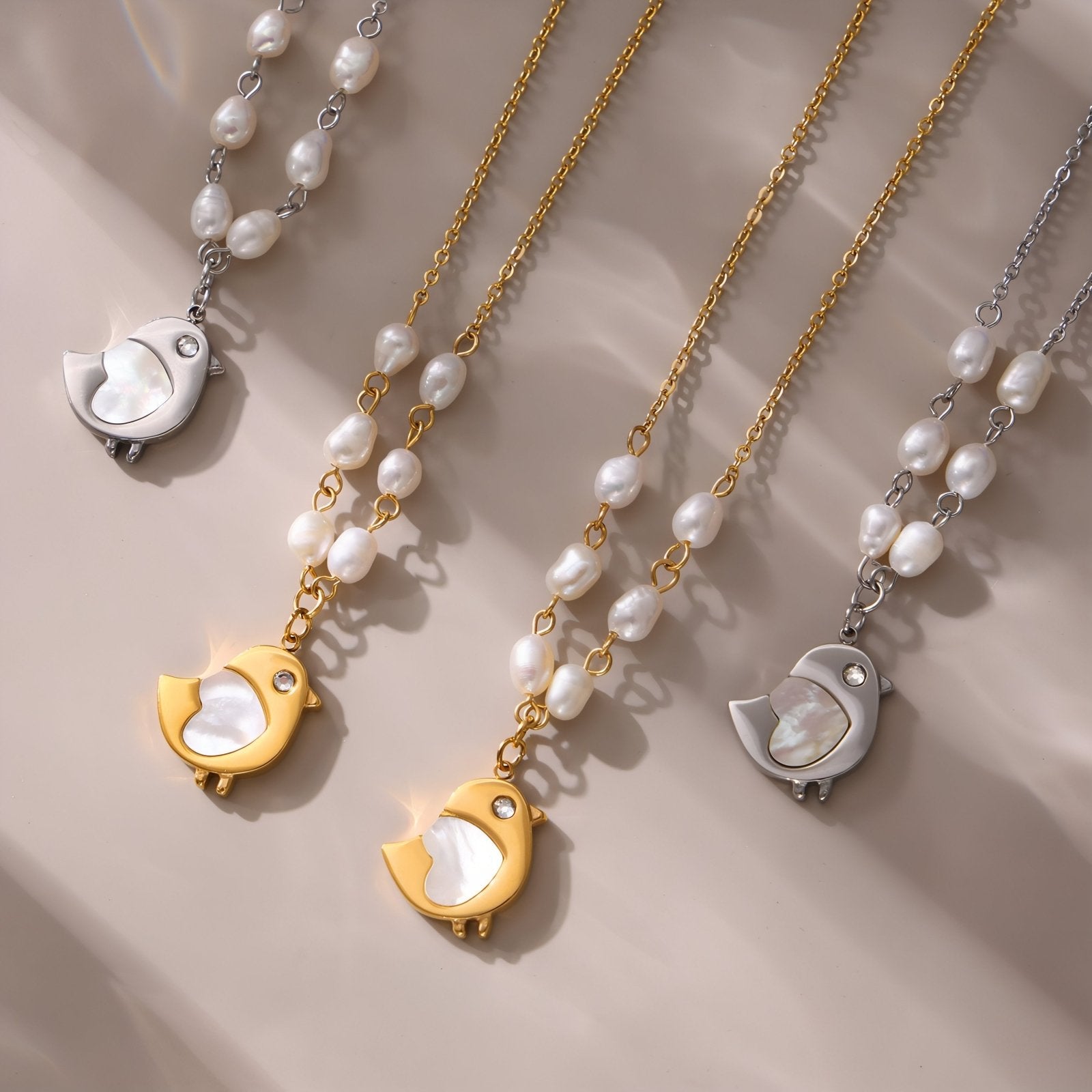 Collier pendentif oiseau pour femme, avec perles d’eau douce et nacre, en acier inoxydable