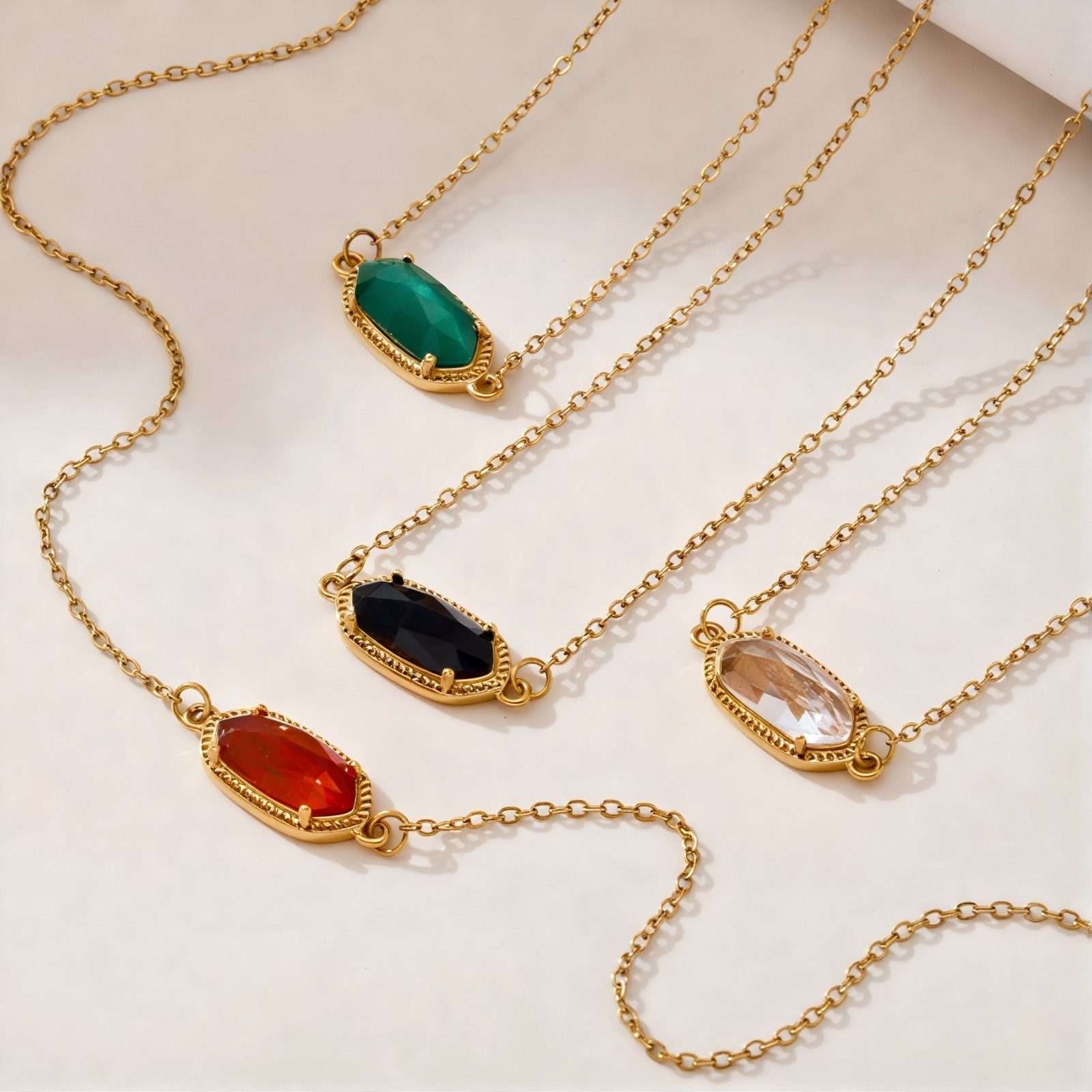 Collier pendentif ovale pour femme, avec pierre cristal, en acier inoxydable