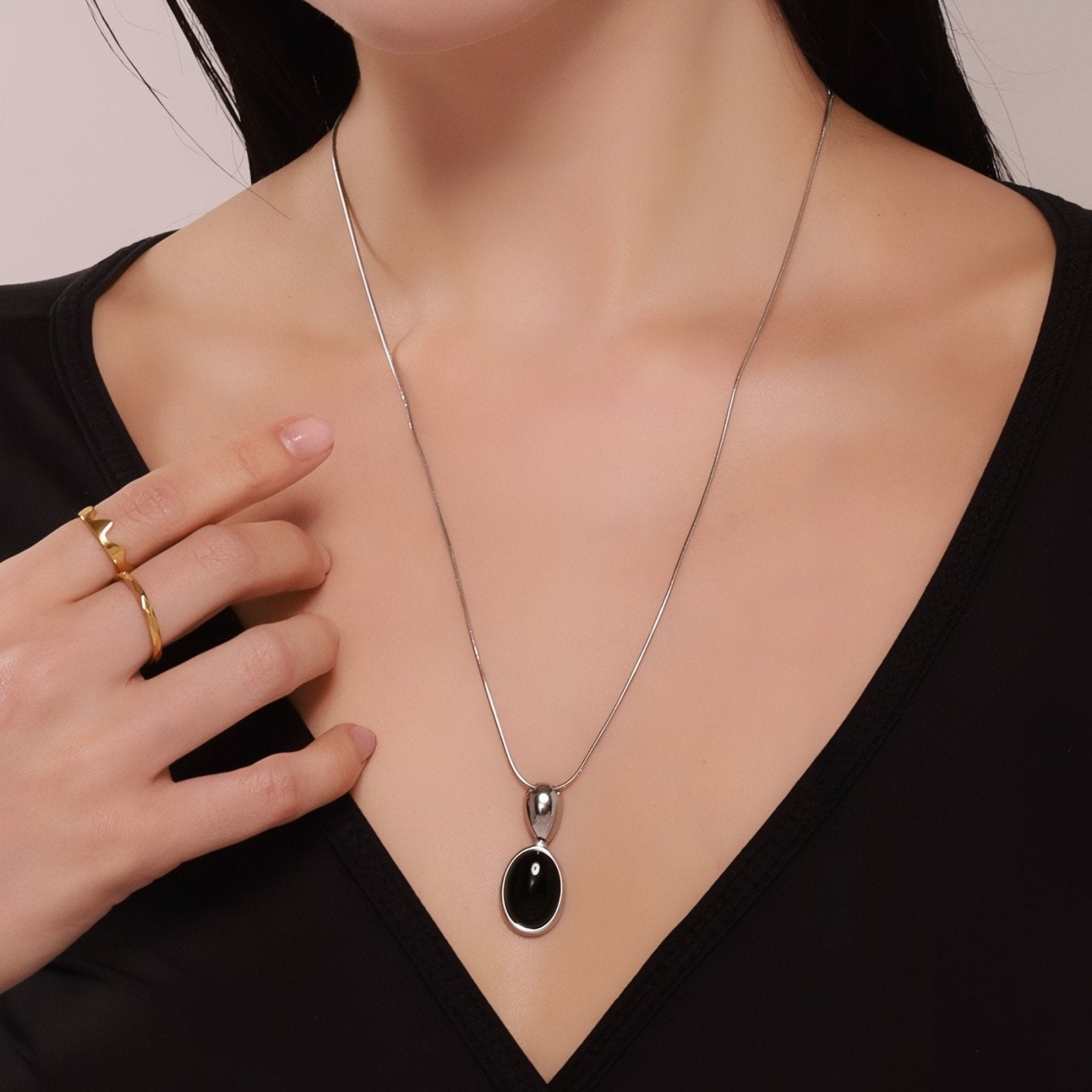 Collier pendentif ovale pour femme, avec pierre naturelle, agate et œil de tigre, en acier inoxydable