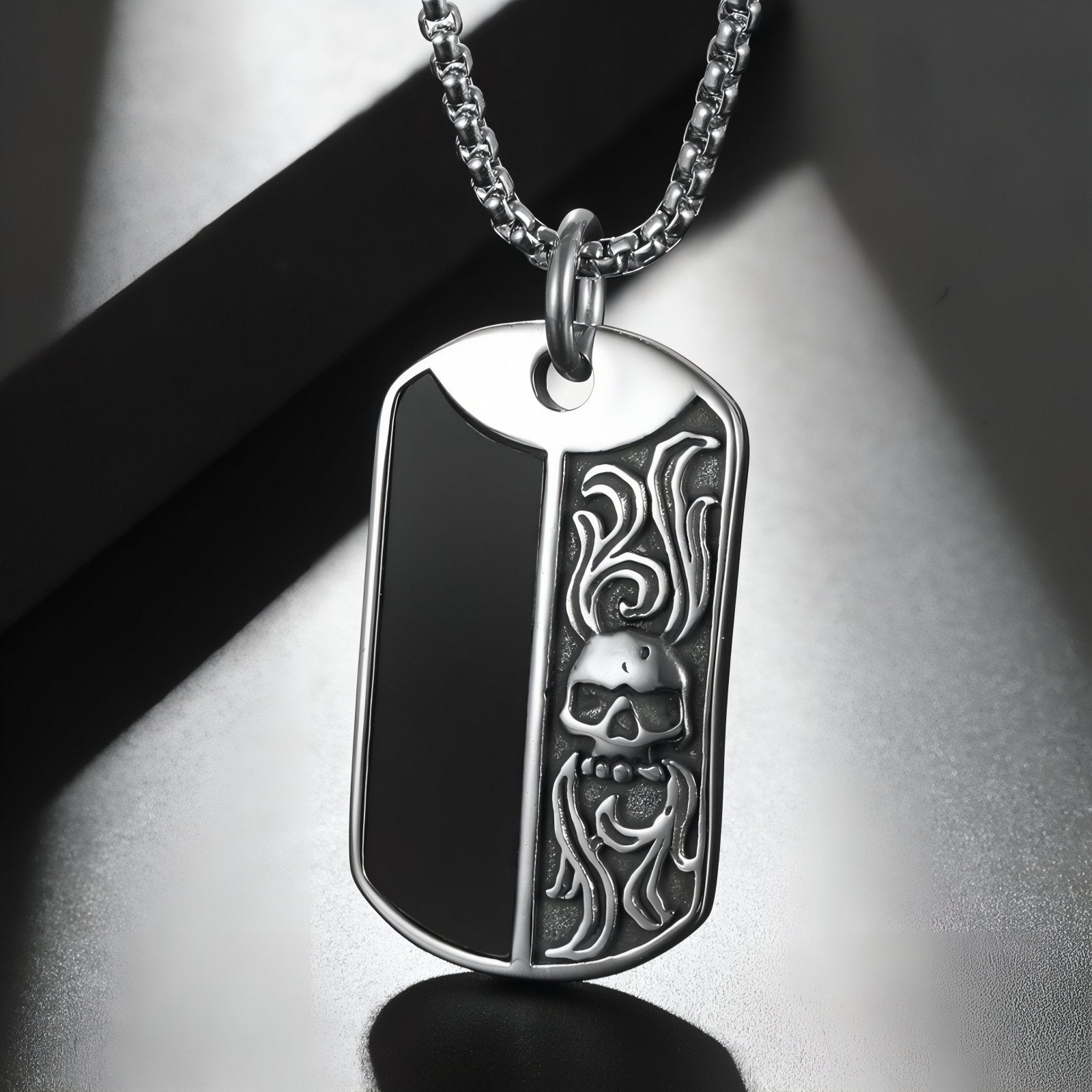 Collier pendentif plaque militaire avec tête de mort en relief, en acier inoxydable, style biker
