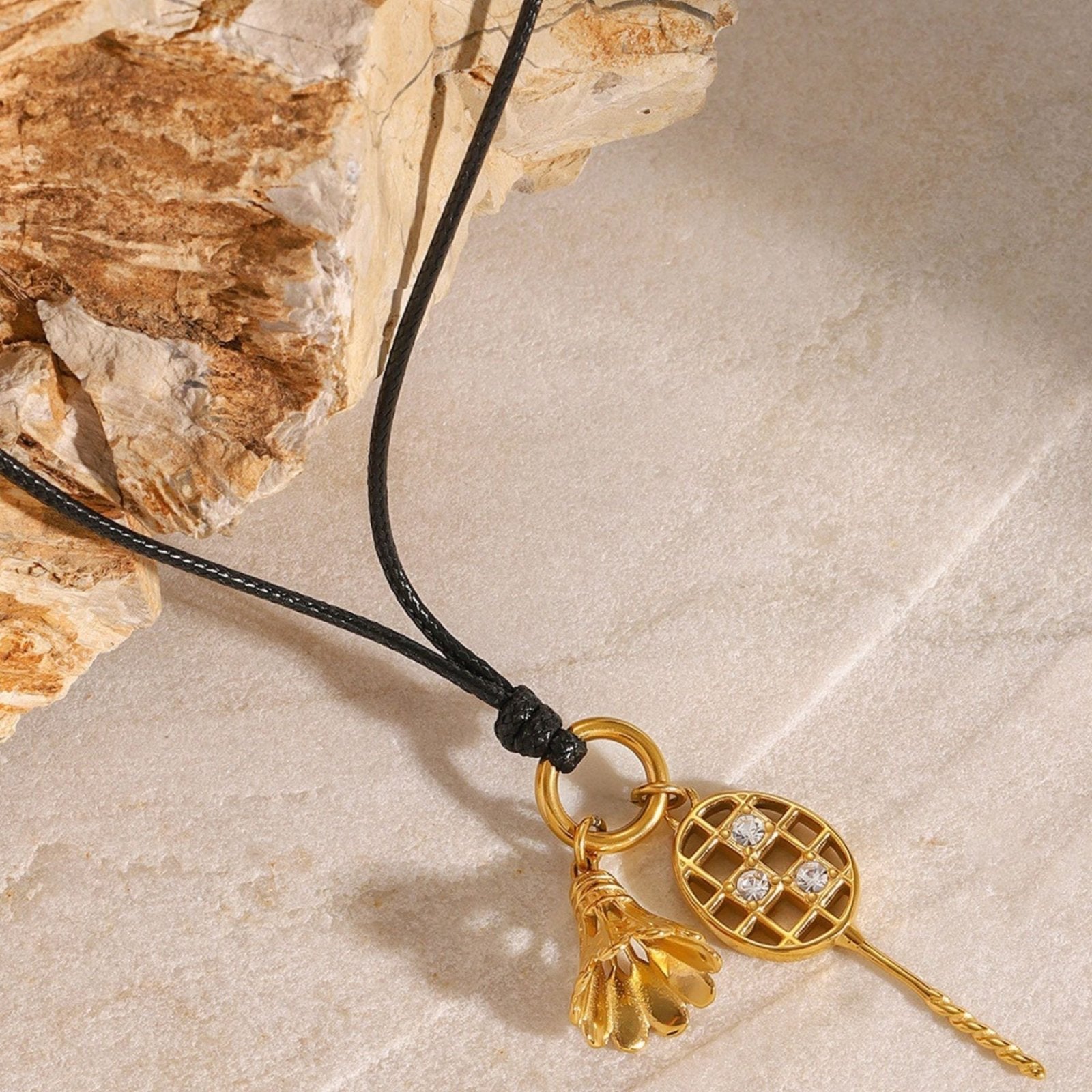 Collier pendentif raquette de tennis, en acier inoxydable, style minimaliste