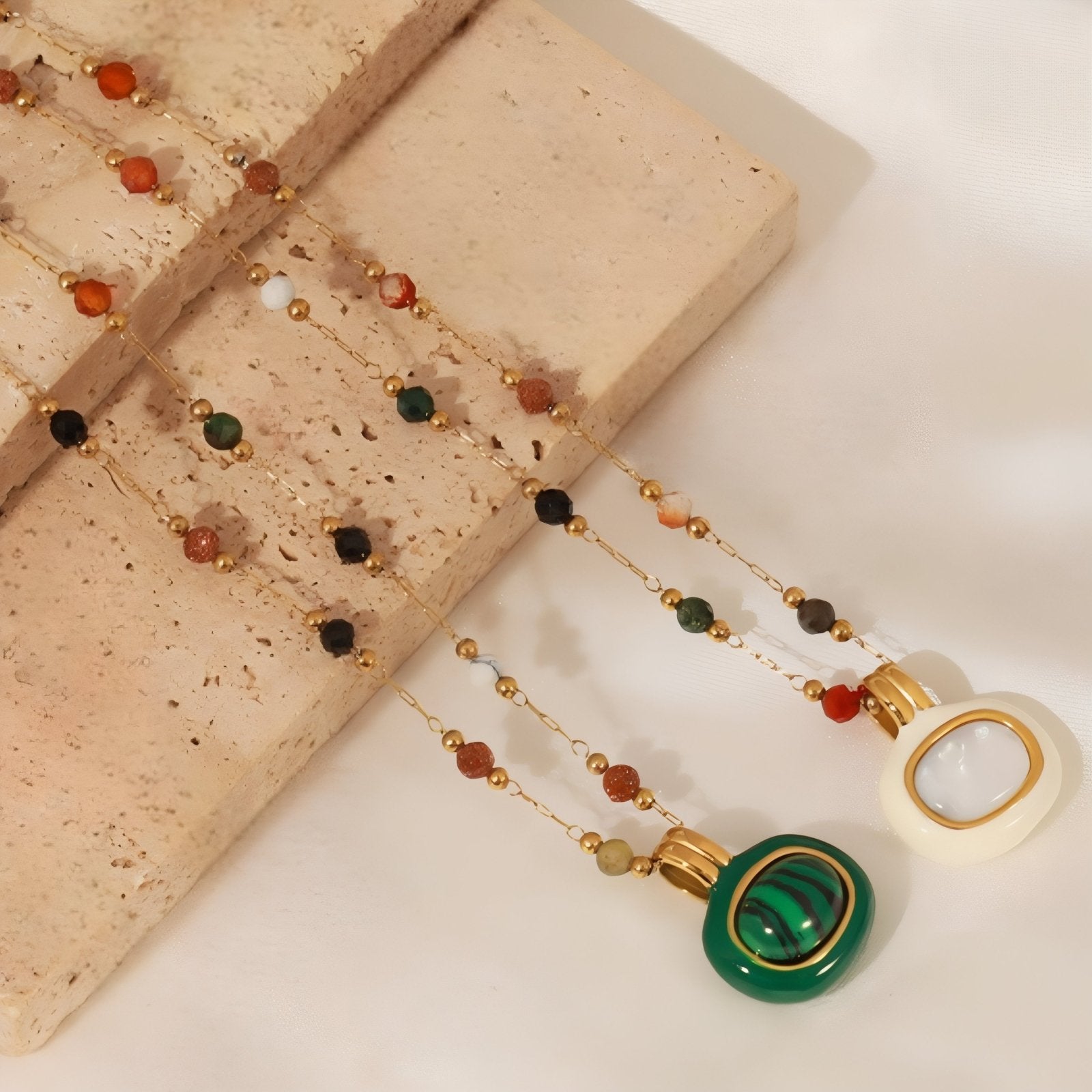 Collier pendentif rond malachite pour femme, avec pierres naturelles, en acier inoxydable